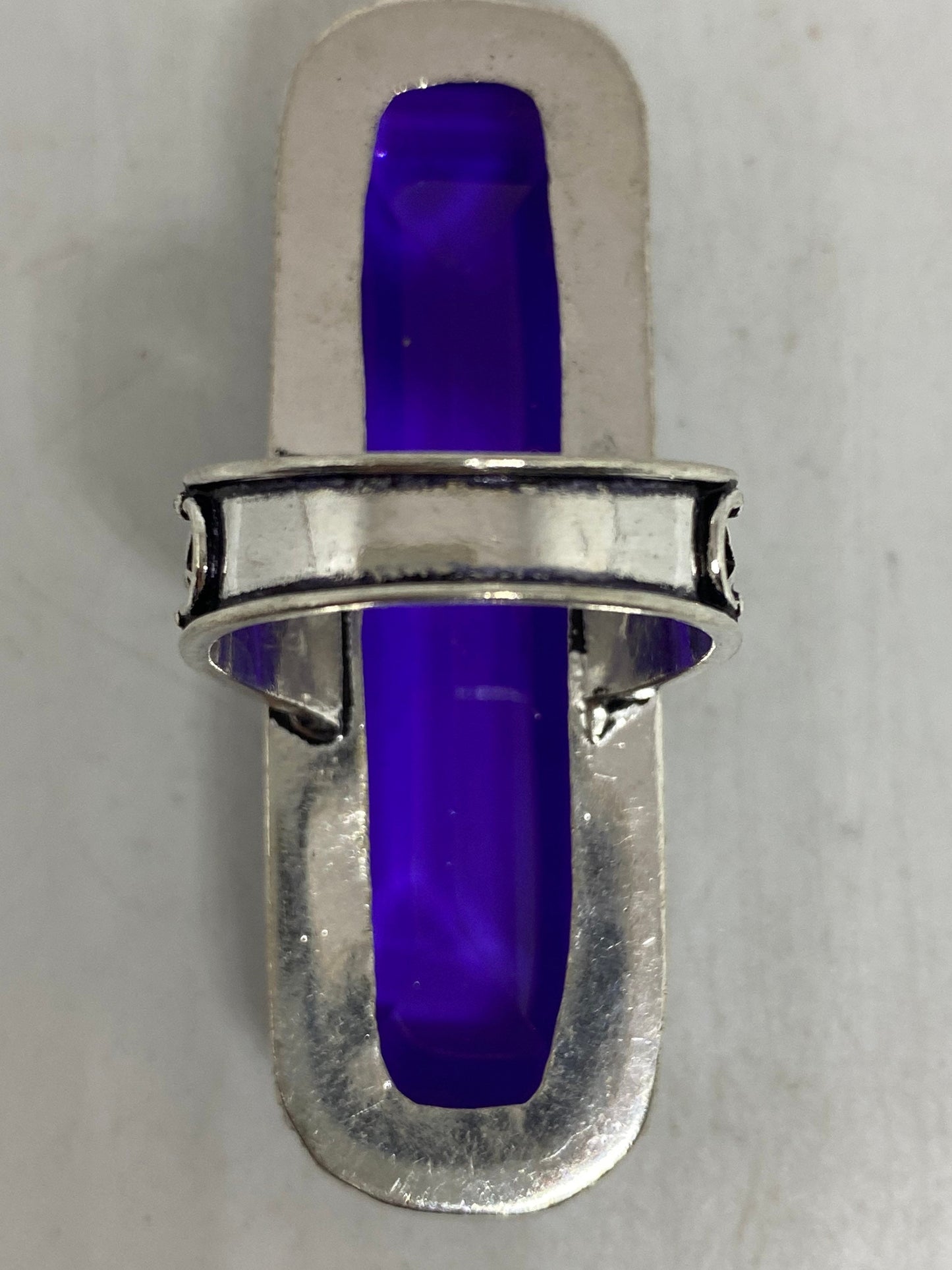 Vintage Vintage Purple Art Glass Cocktail Ring Size 8