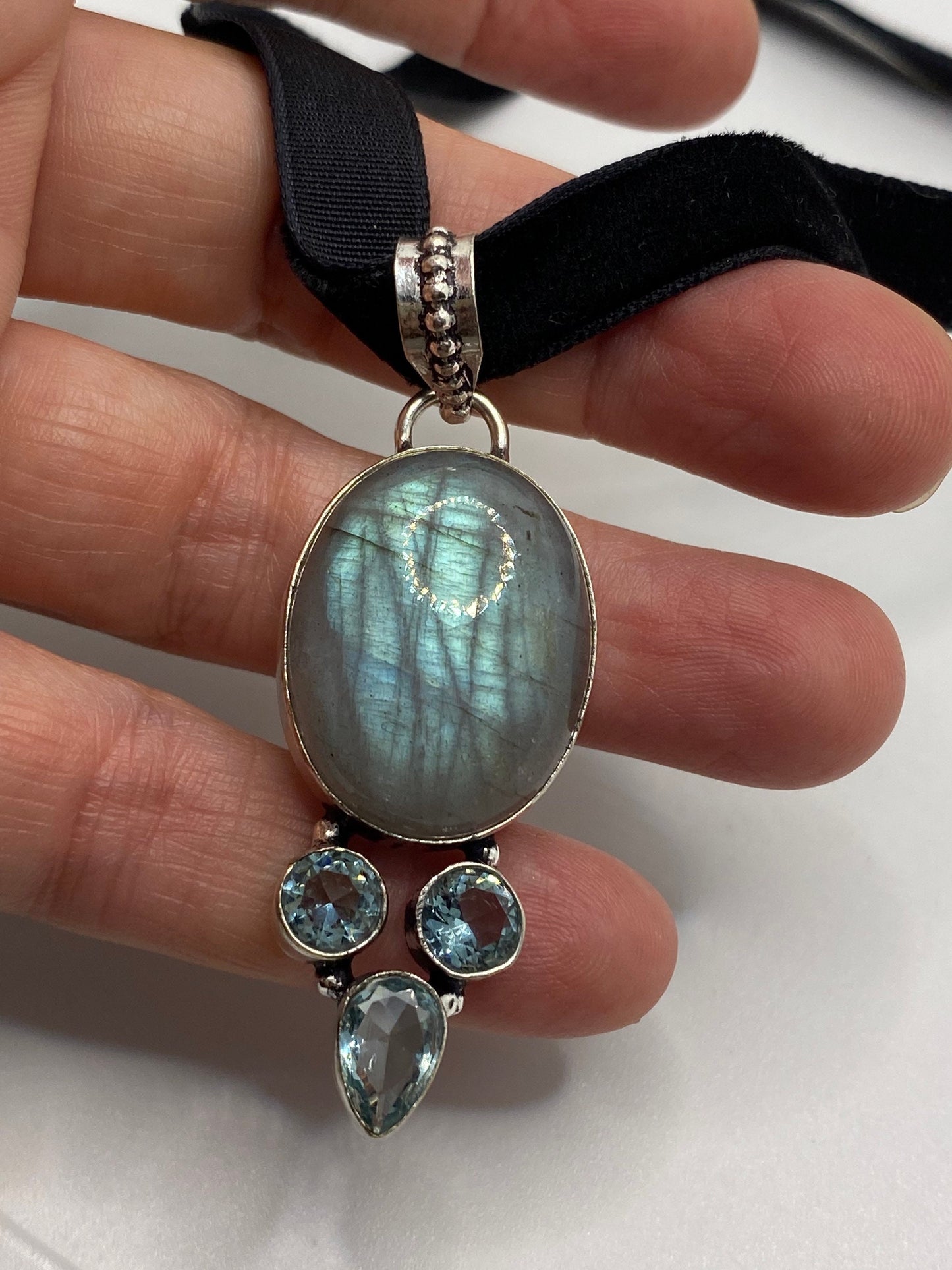 Vintage Genuine Blue Labradorite Choker Necklace.