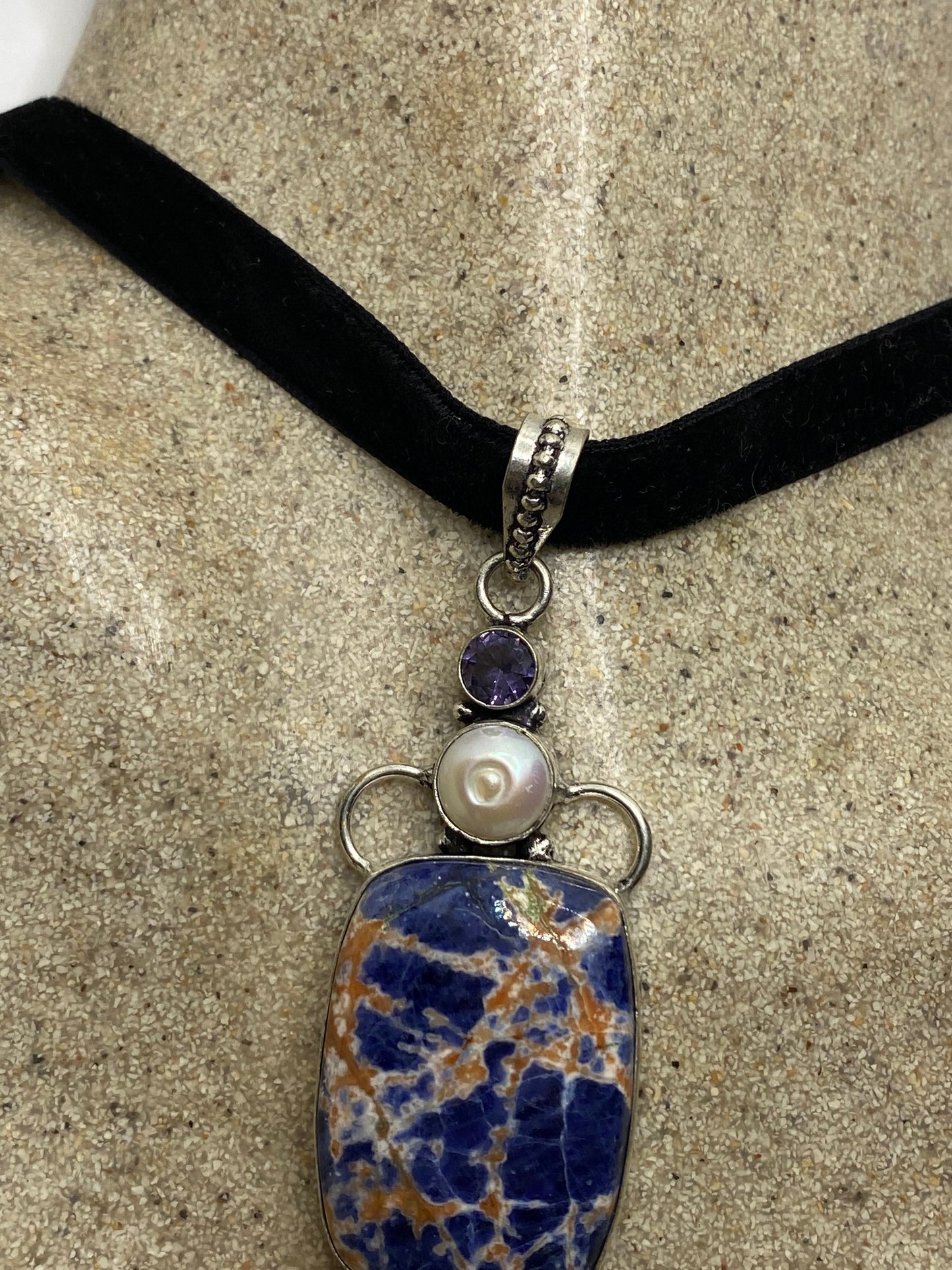 Vintage Hand Made Tibetan Lapis Necklace.