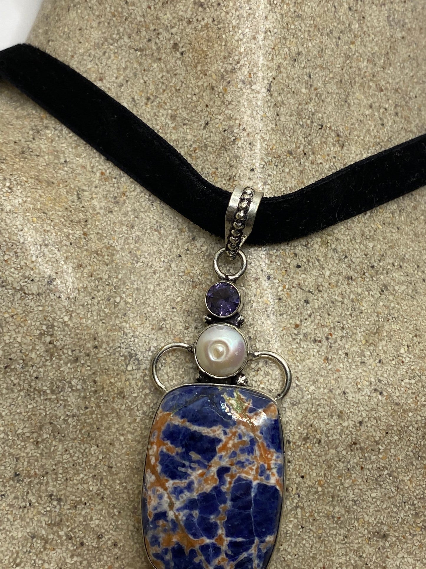 Vintage Hand Made Tibetan Lapis Necklace.