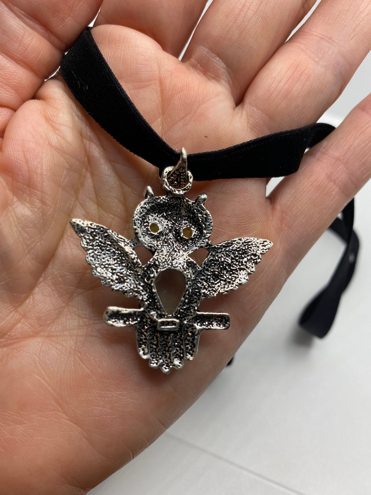 Handmade Vintage Green Aventurine Owl Choker Pendant