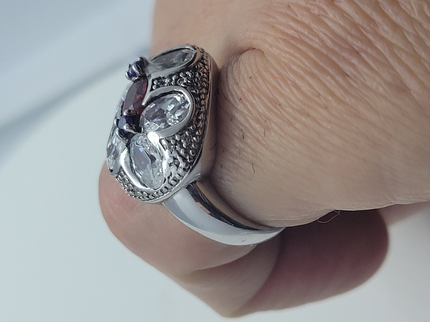 Vintage Red Garnet Sterling Silver Ring with Amethyst & CZ