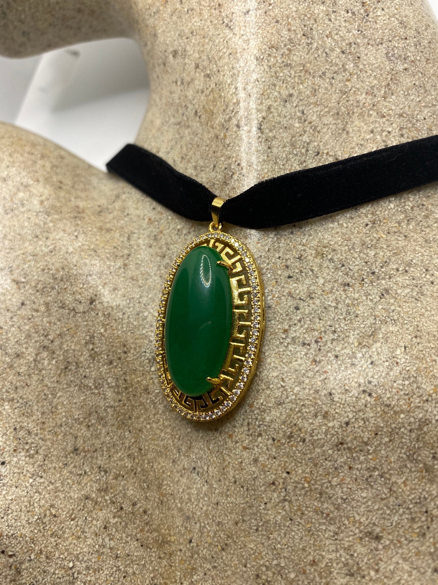 Vintage Green Jade Choker Gold Finish Necklace Pendant