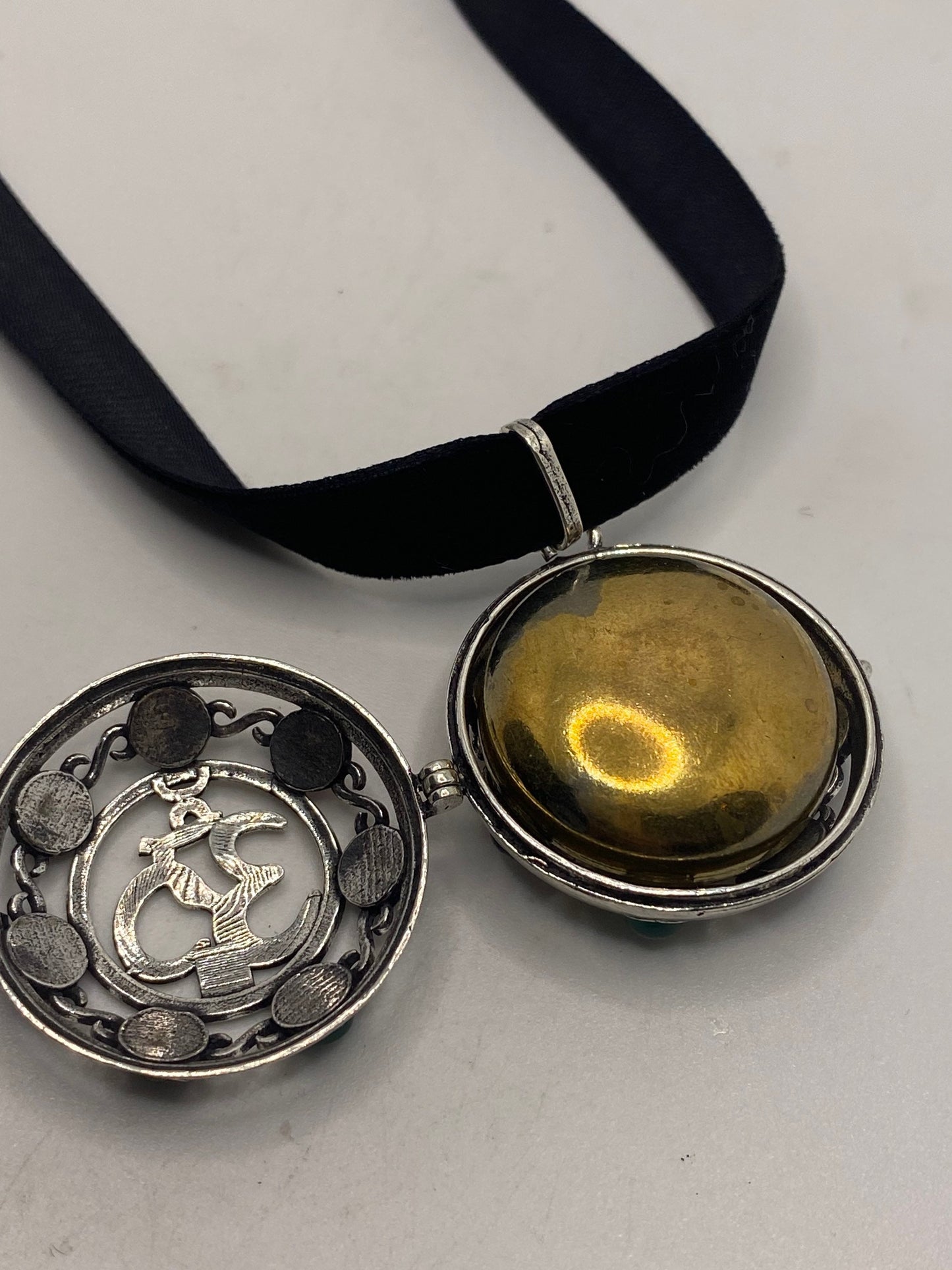 Vintage Ohm Shanti Chakra Stones White Bronze Velvet Choker Necklace