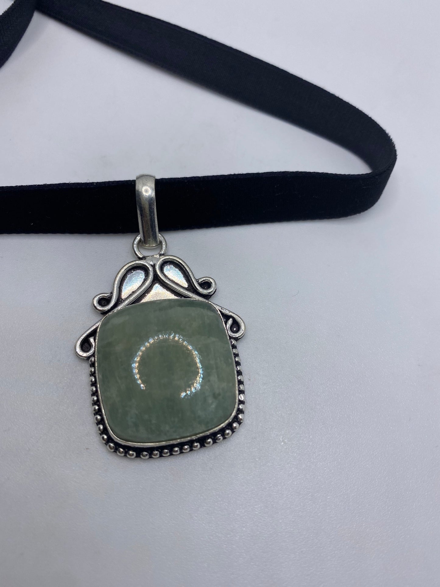 Vintage Green Aventurine Crystal Choker Pendant Necklace