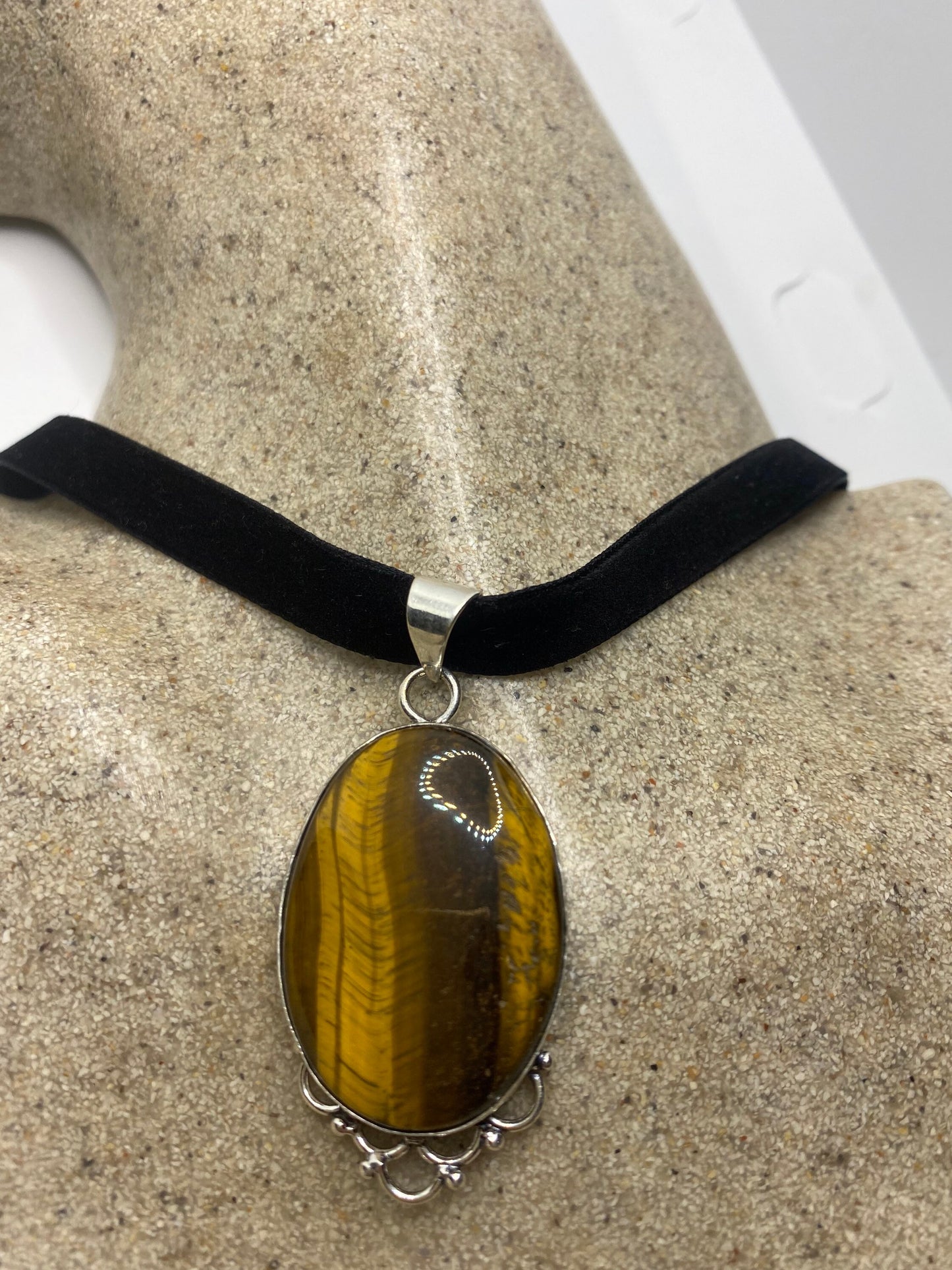 Vintage Tigers Eye Choker Pendant Necklace