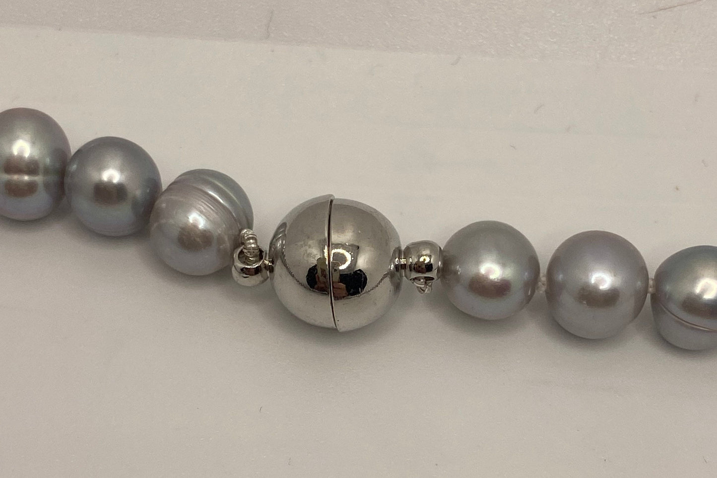 Vintage Hand Knotted Grey Pearl 22 Inch Necklace