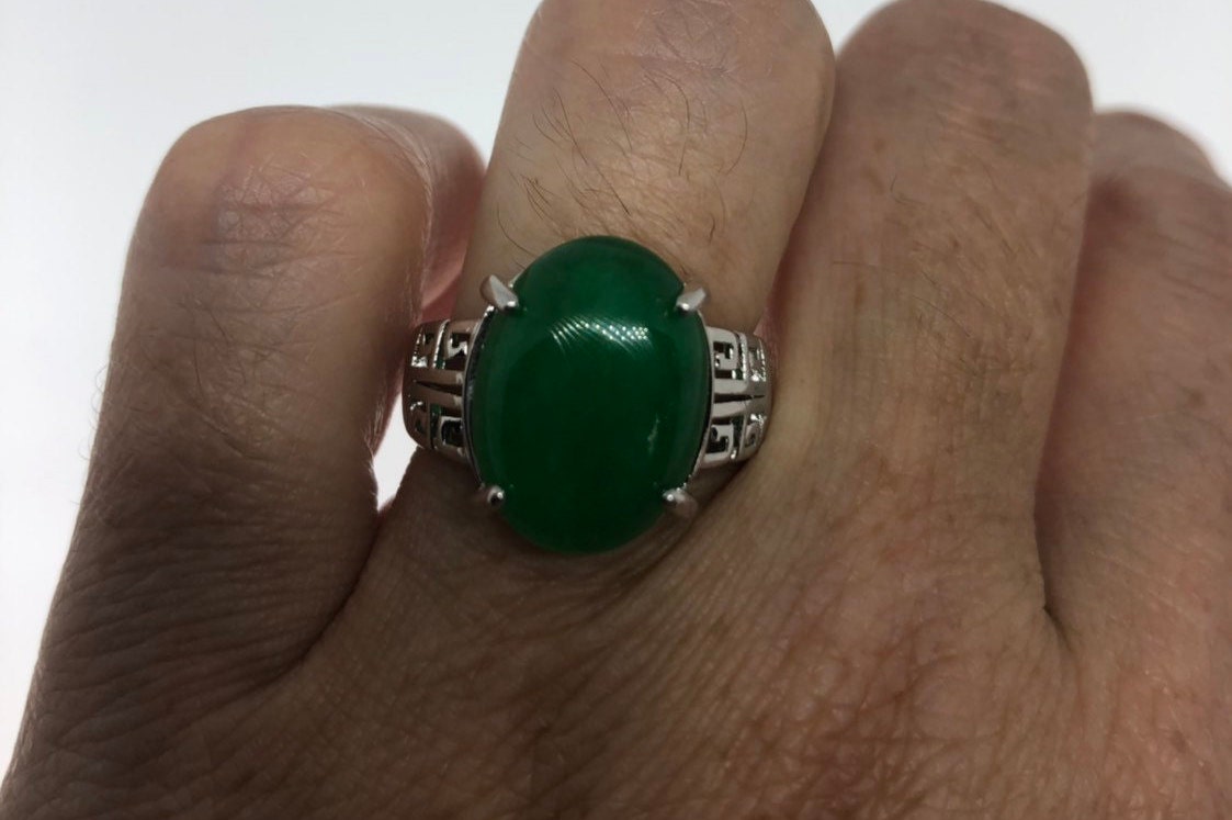 Vintage Lucky Green Nephrite Jade Ring