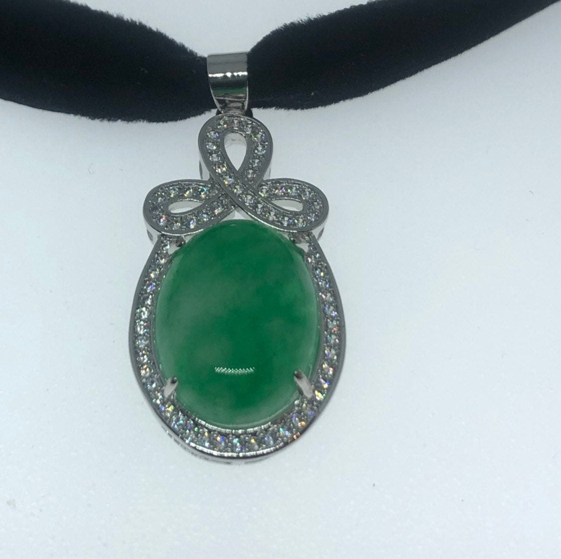 Vintage Green Jade Choker Silver Finish Necklace Pendant