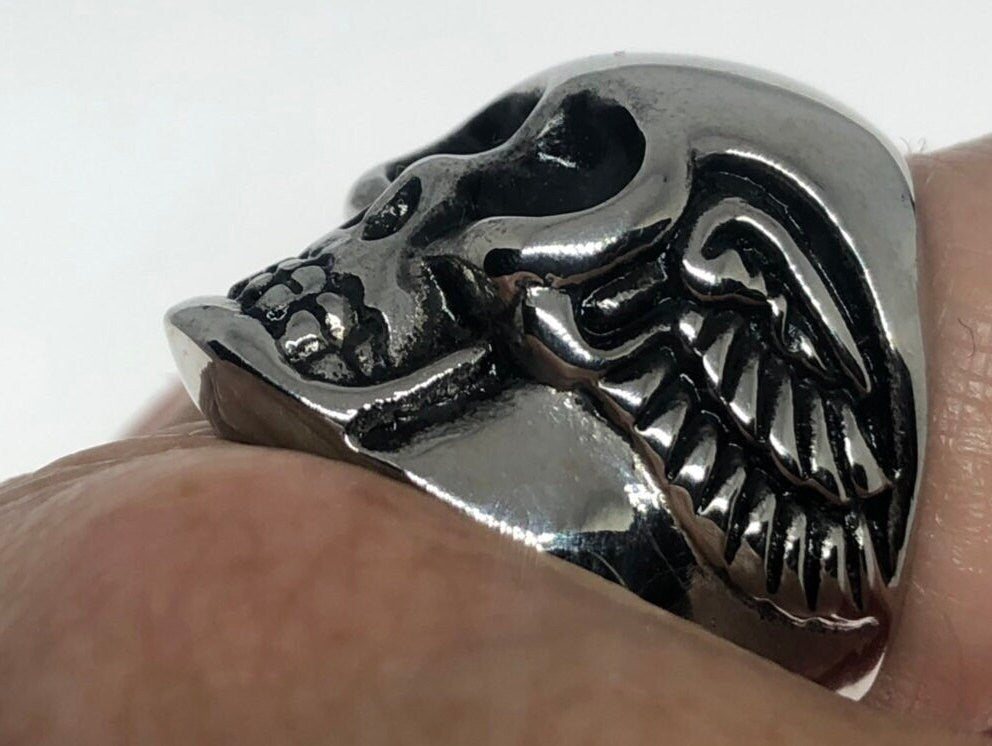 Vintage winged biker Skull Mens Ring Gothic Silver Stainless Steel