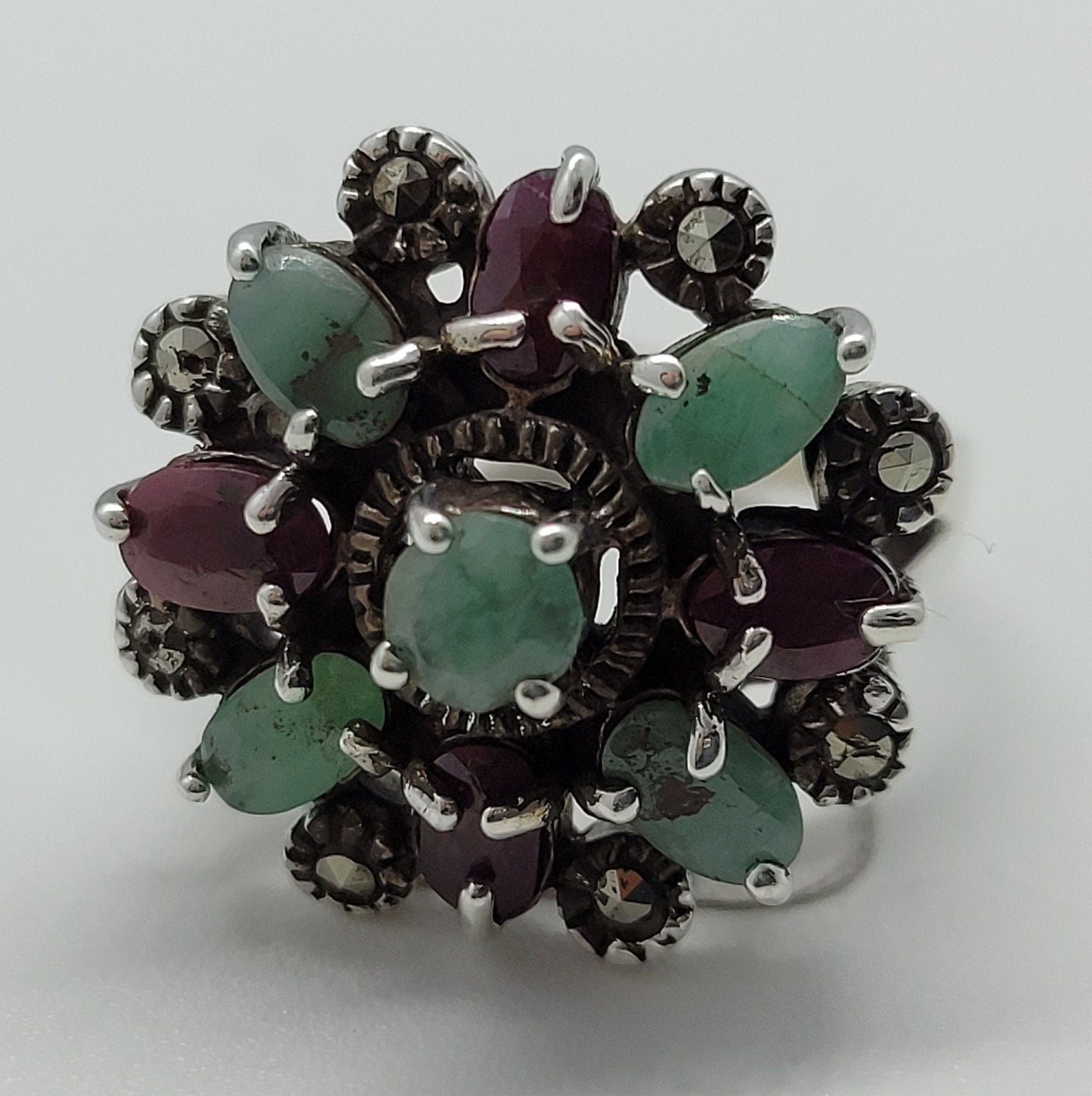 Vintage Emerald and Ruby Ring in 925 Sterling Silver with Marcasite