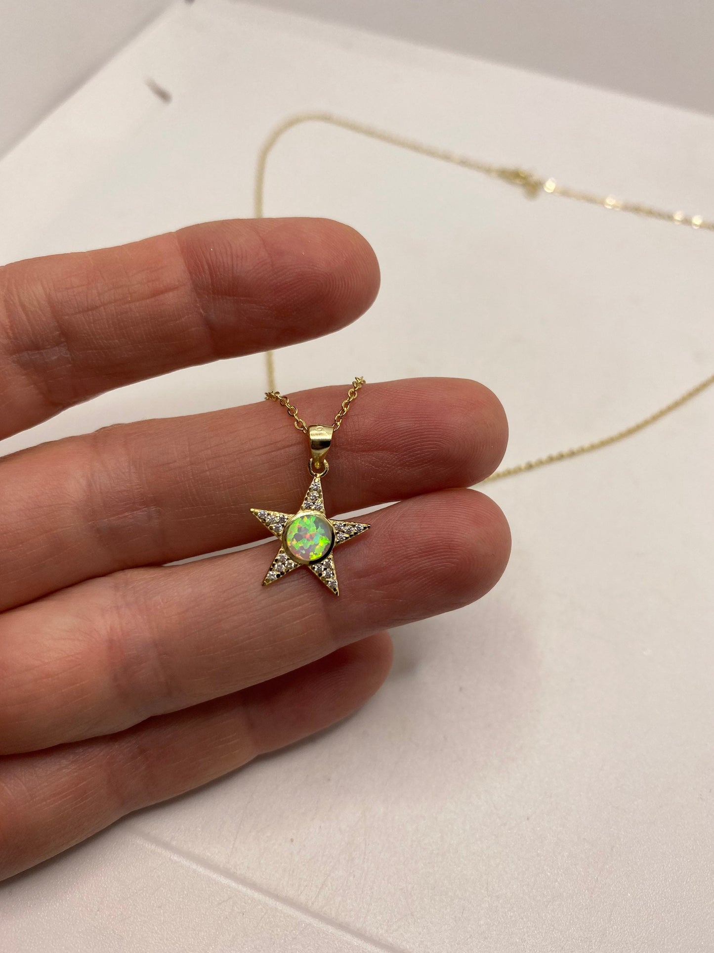 Vintage White Opal Star Choker Golden 925 Sterling Silver Pendant Necklace