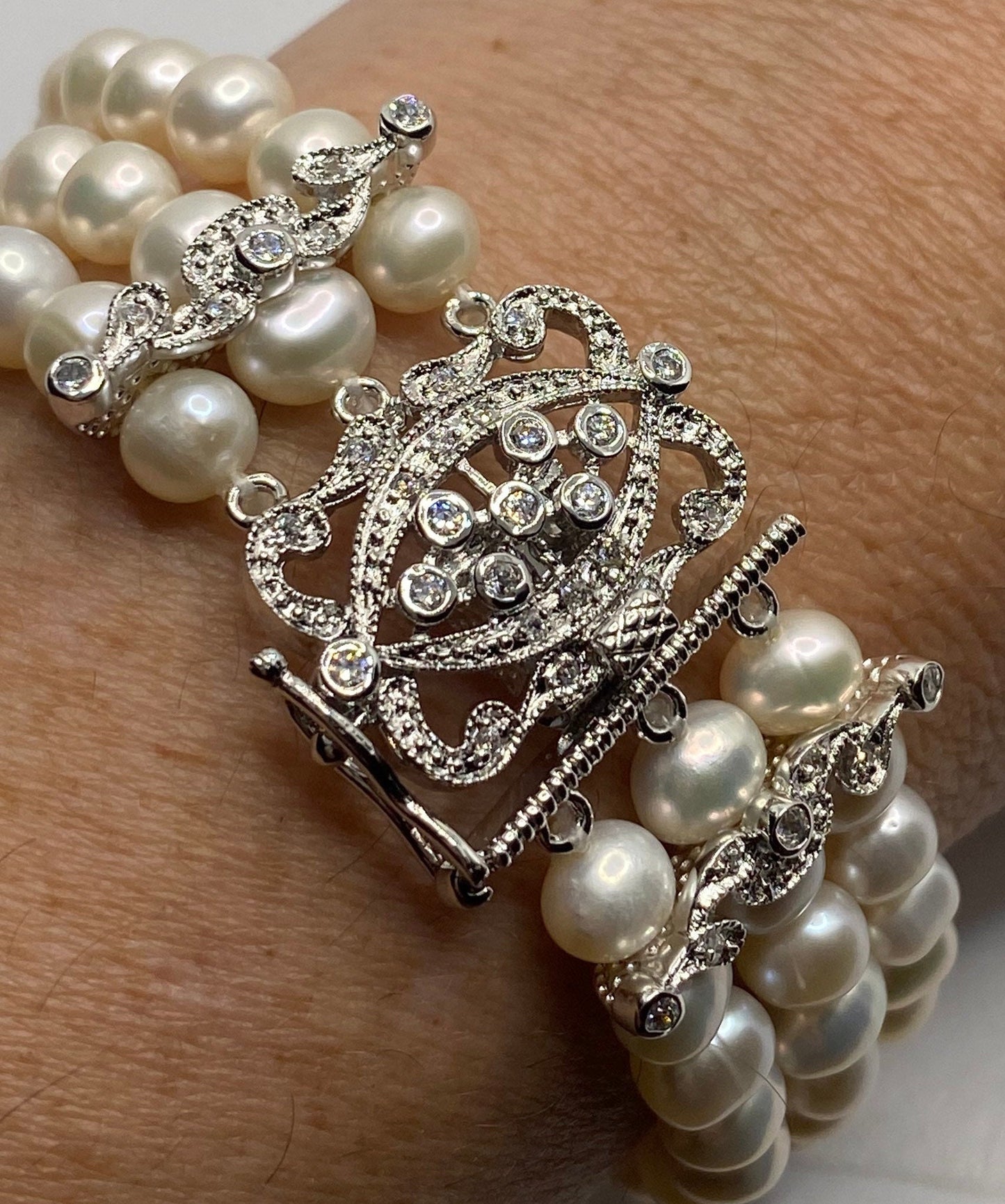 Vintage 925 Sterling Silver Genuine Baroque White Pearl Bracelet