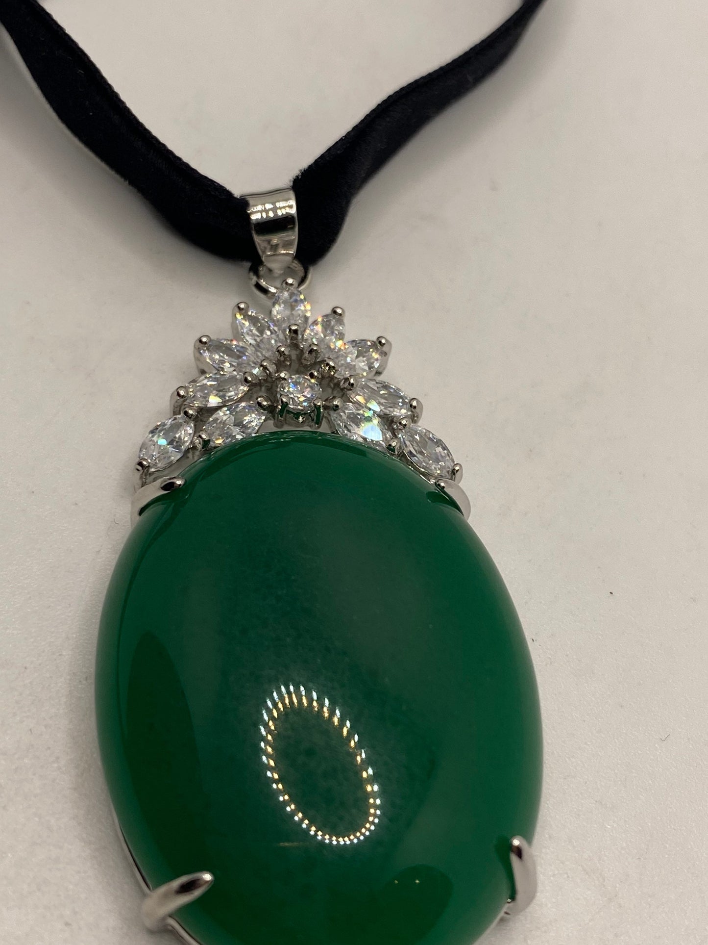 Vintage Green Jade Choker Silver Finish Necklace Pendant