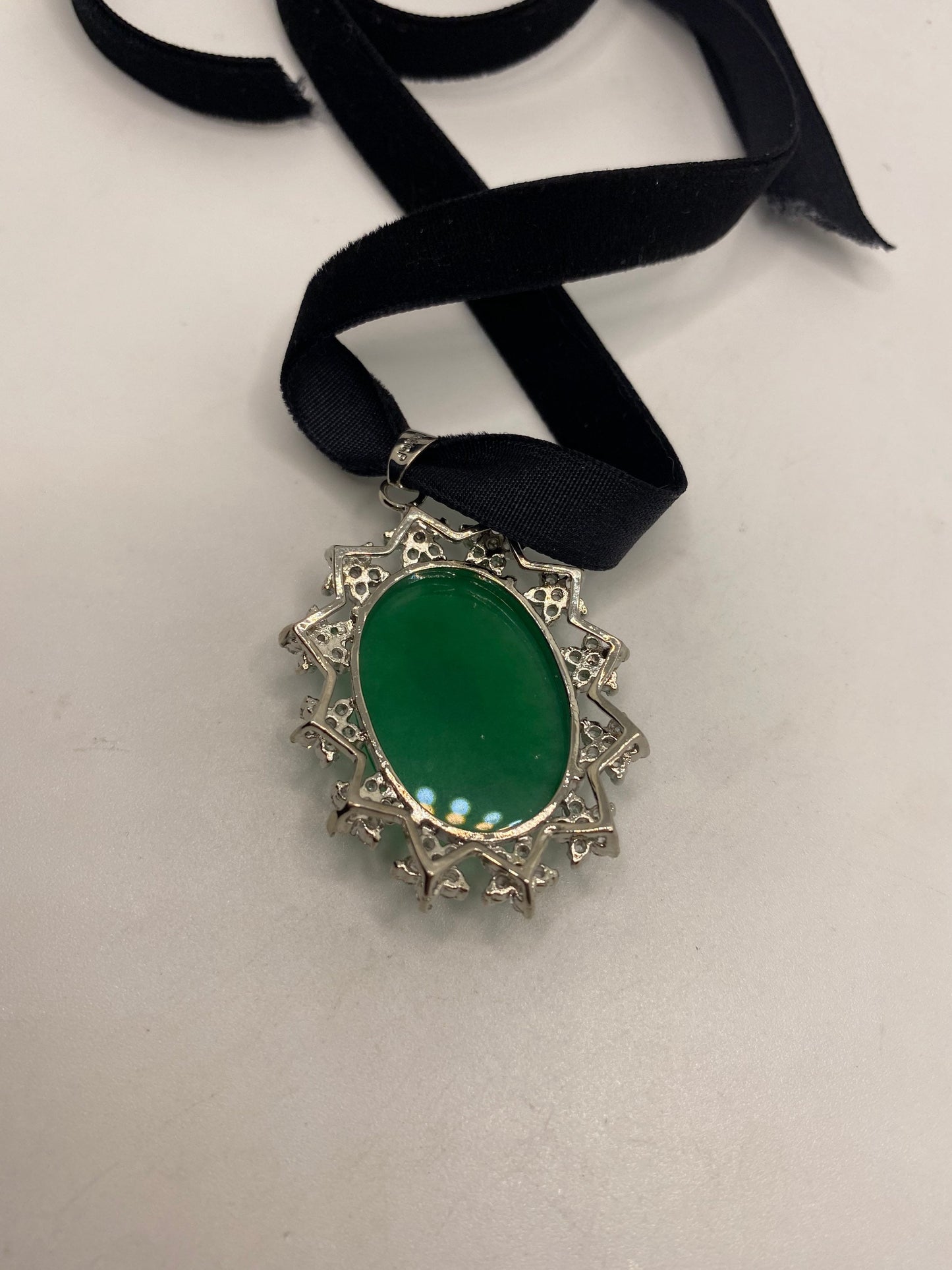Vintage Green Jade Choker Silver Finish Necklace Pendant