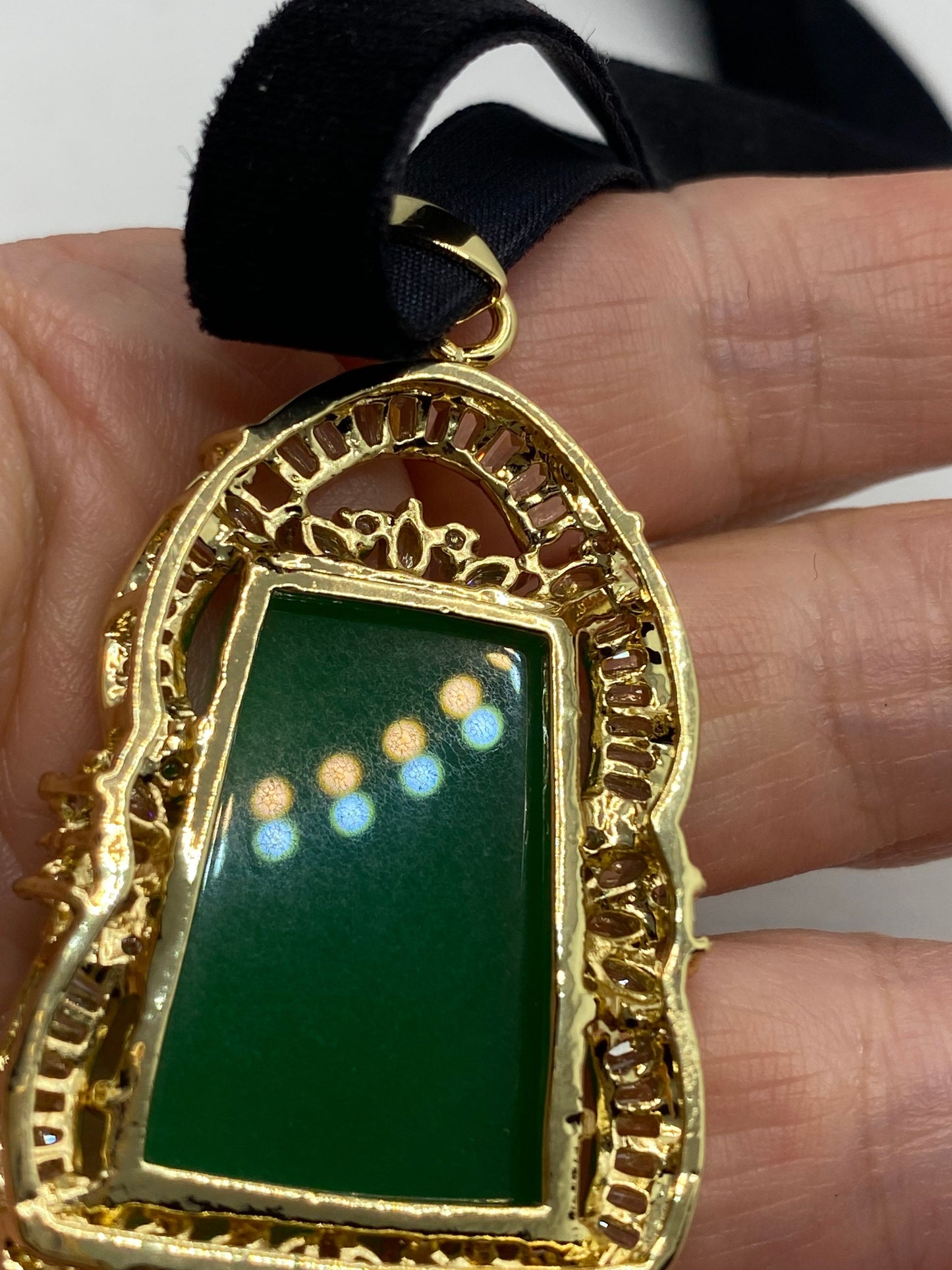 Vintage Green Jade Choker Gold Finish Necklace Pendant