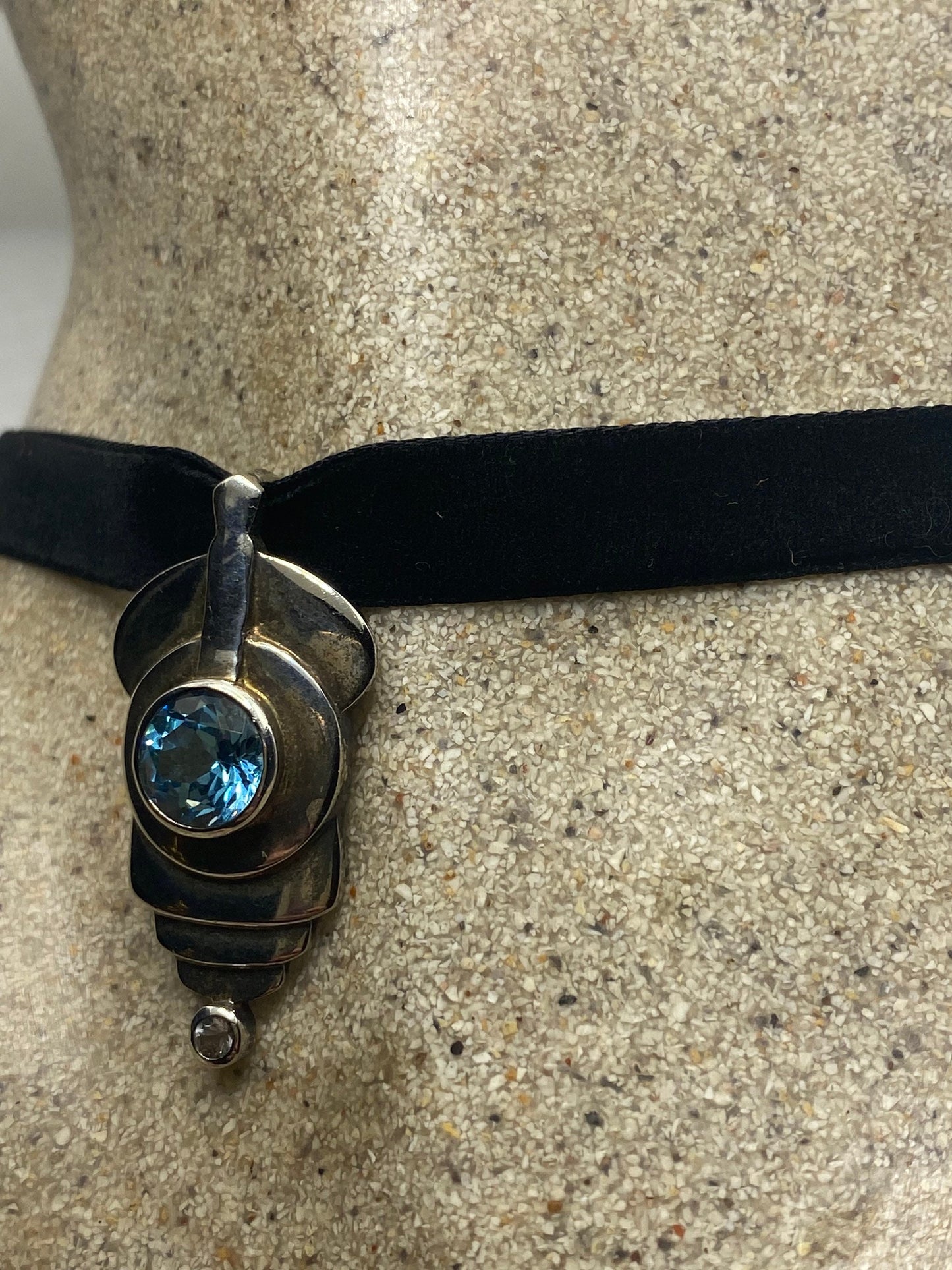 Vintage Blue Topaz 925 Sterling Silver Choker Necklace Pendant
