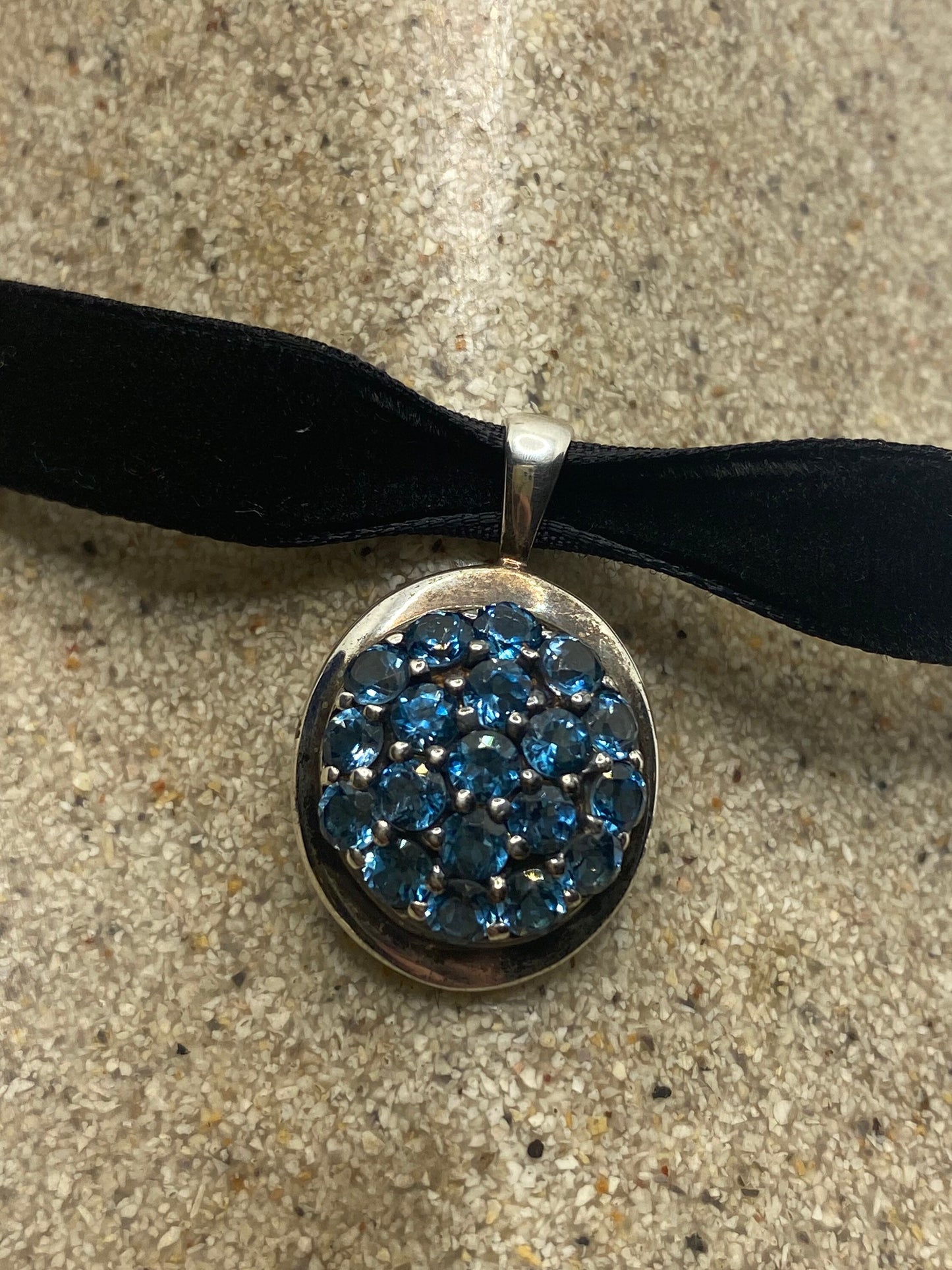 Vintage Blue Topaz 925 Sterling Silver Choker Necklace Pendant