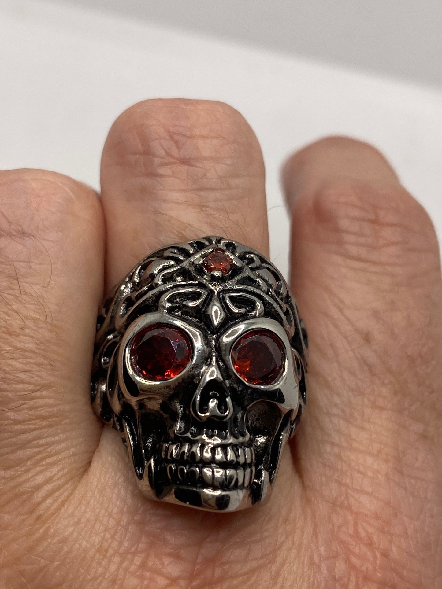 Vintage Gothic Silver Stainless Steel Skull Catacombs Red Crystal Mens Ring
