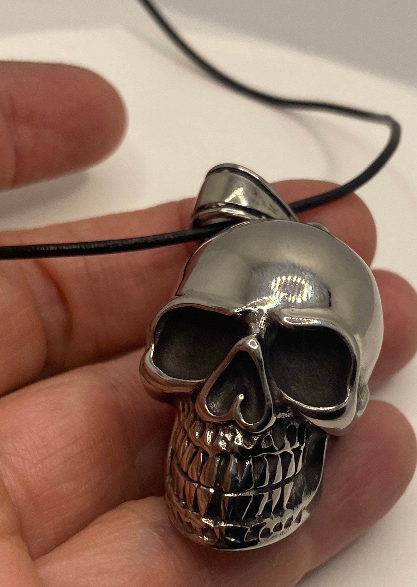 Vintage Silver Stainless Steel Skull Pendant Necklace