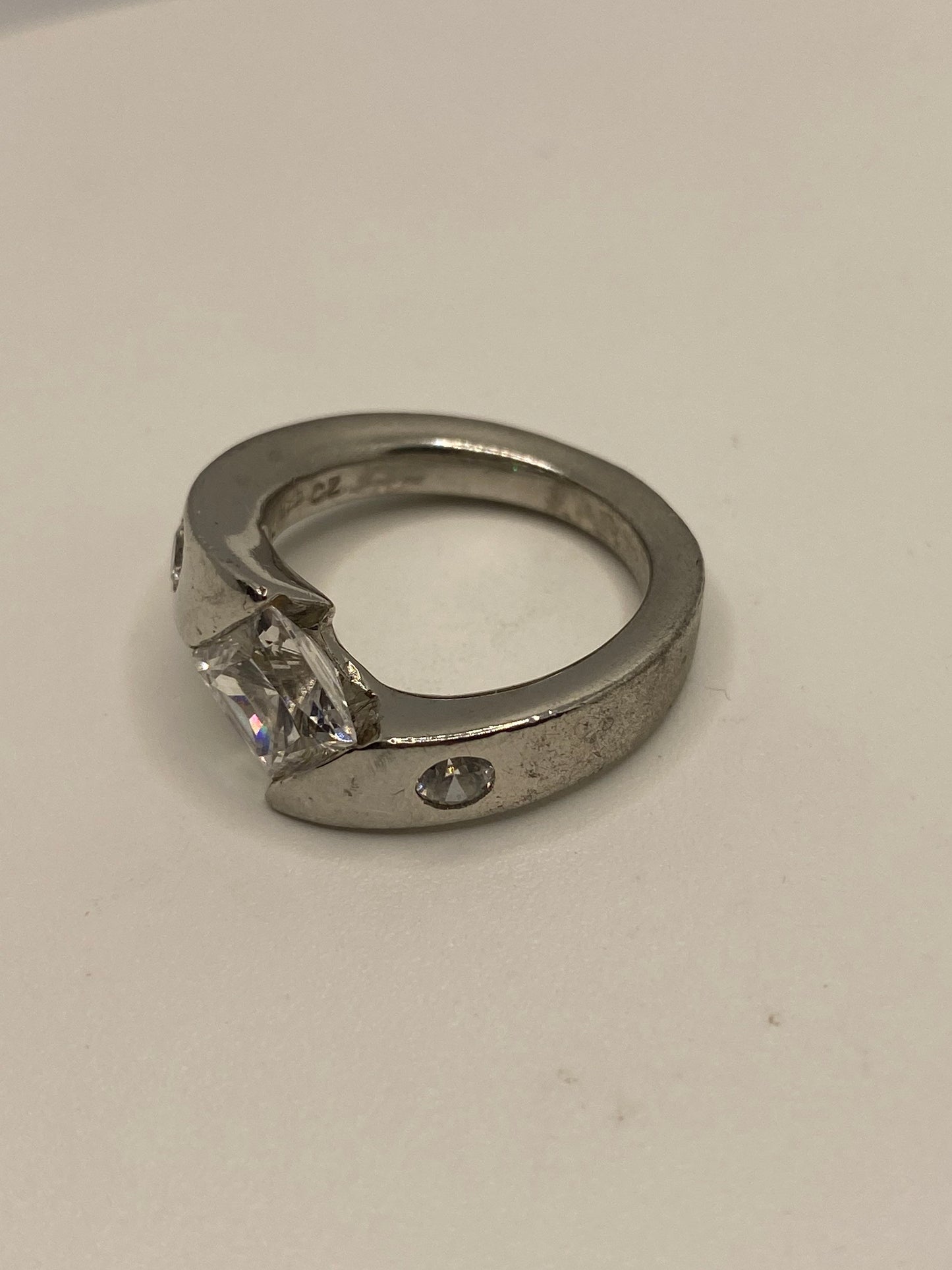 Vintage Cubic Zirconia Crystal Sterling Silver Ring Size 8