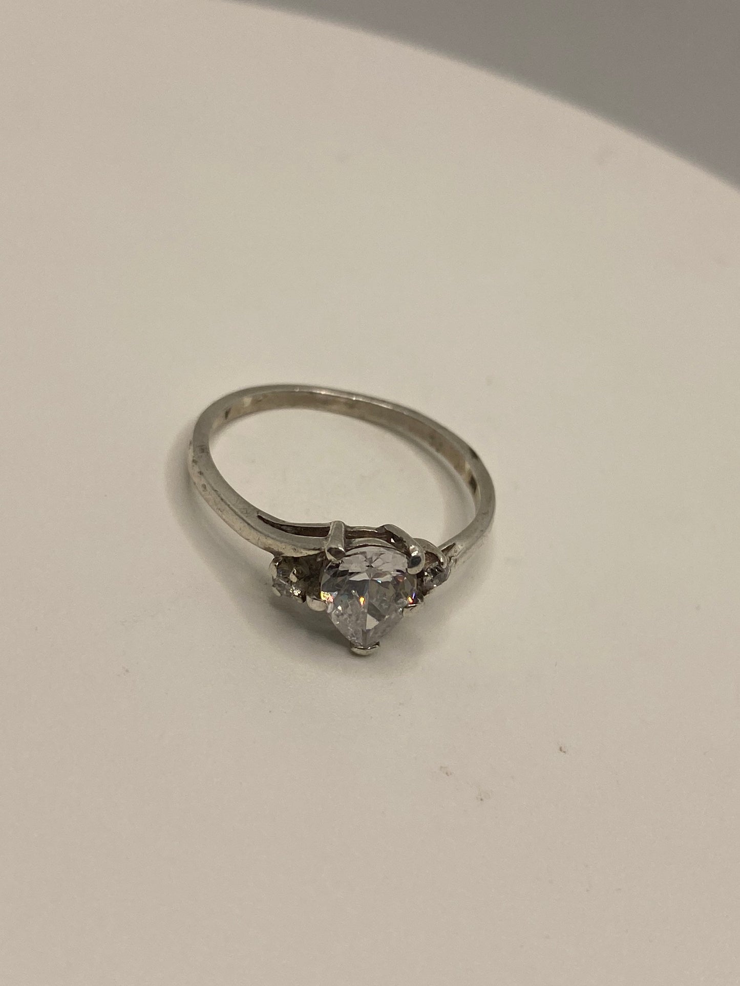 Vintage Cubic Zirconia Crystal Sterling Silver Ring Size 8