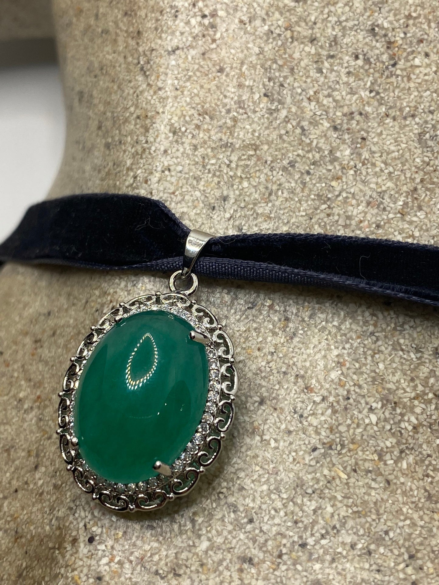Vintage Green Jade Choker Silver Bronze Necklace Pendant