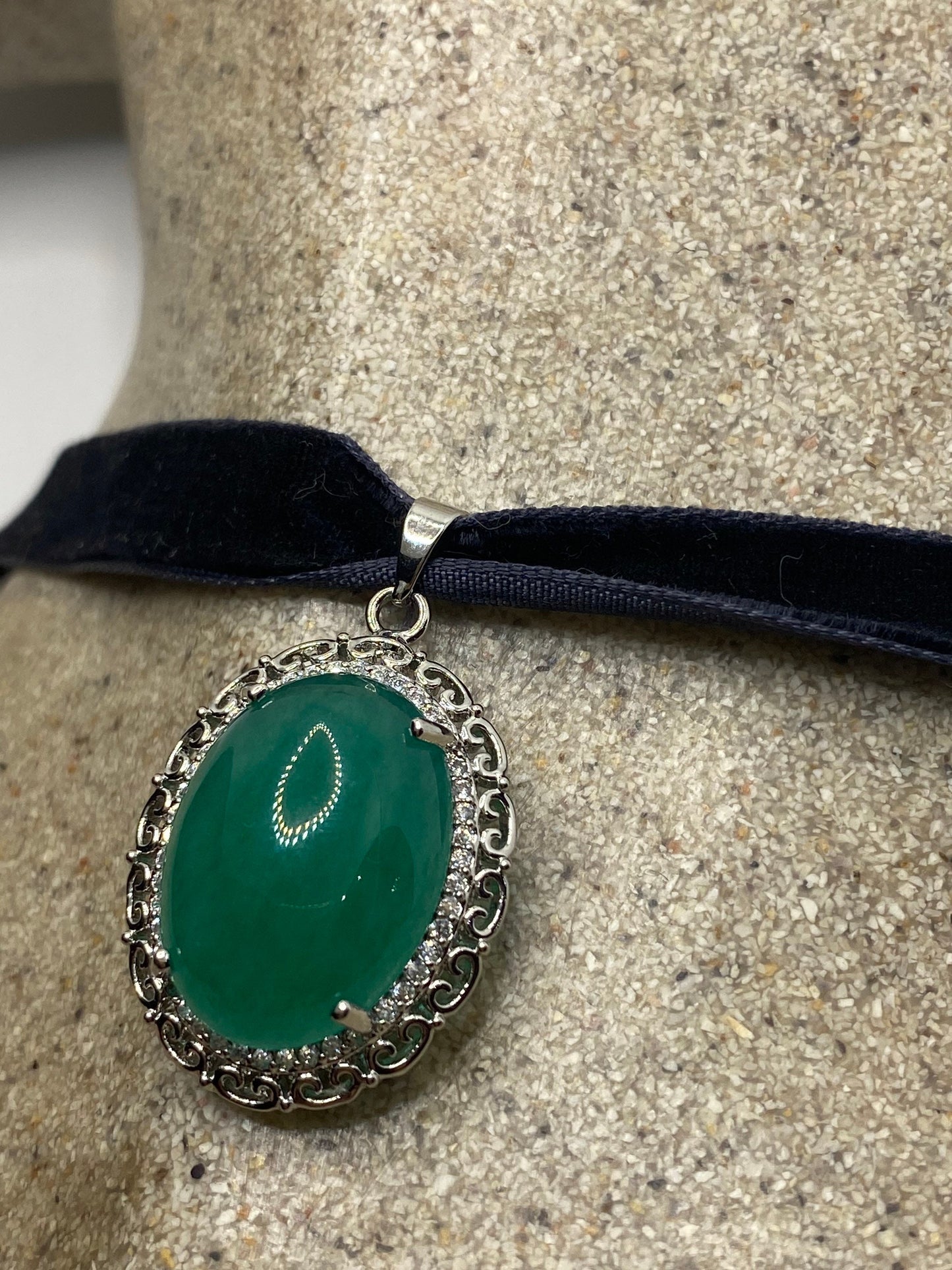 Vintage Green Jade Choker Silver Bronze Necklace Pendant