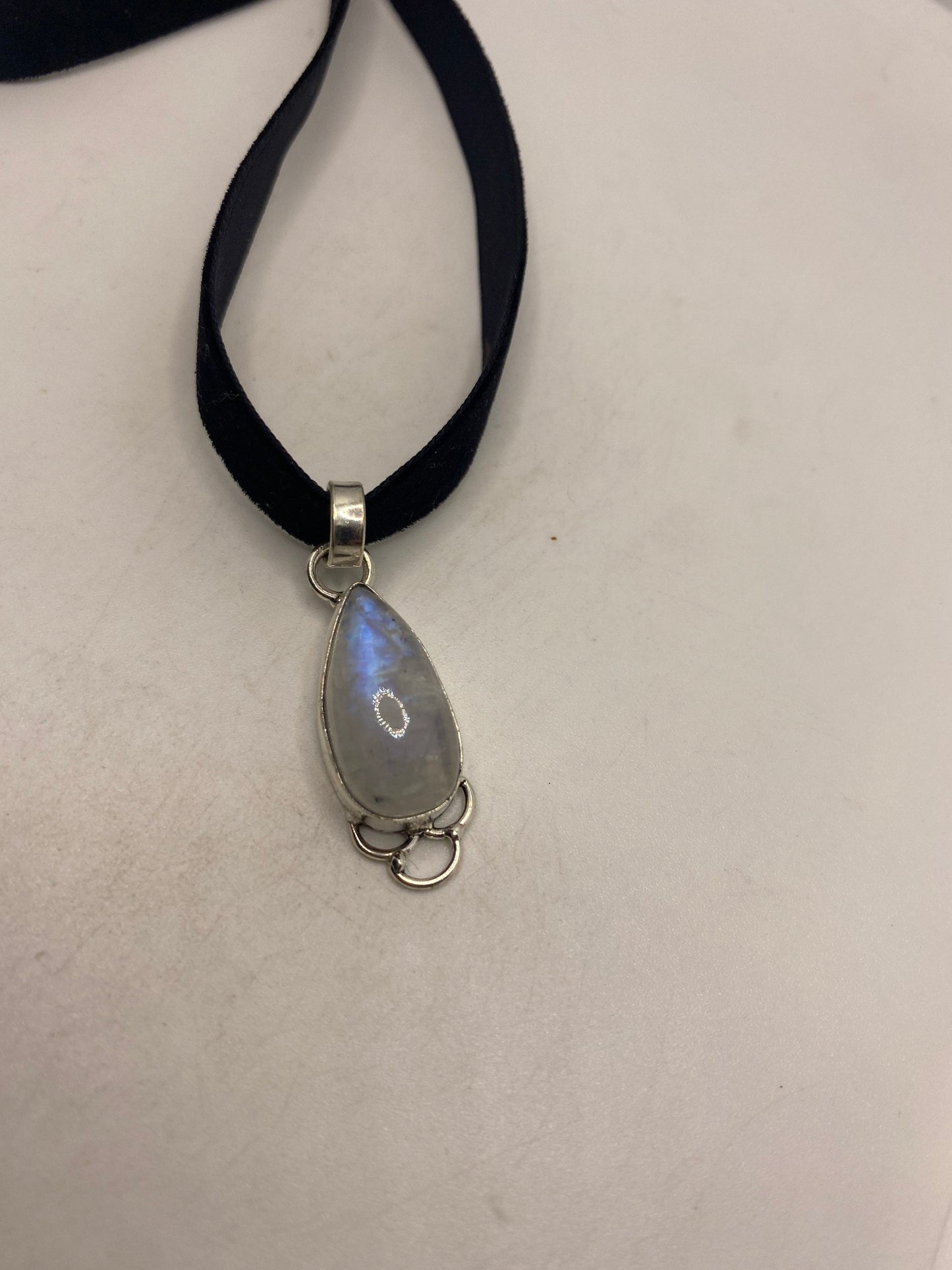 Vintage Rainbow Moonstone Choker Pendant Necklace