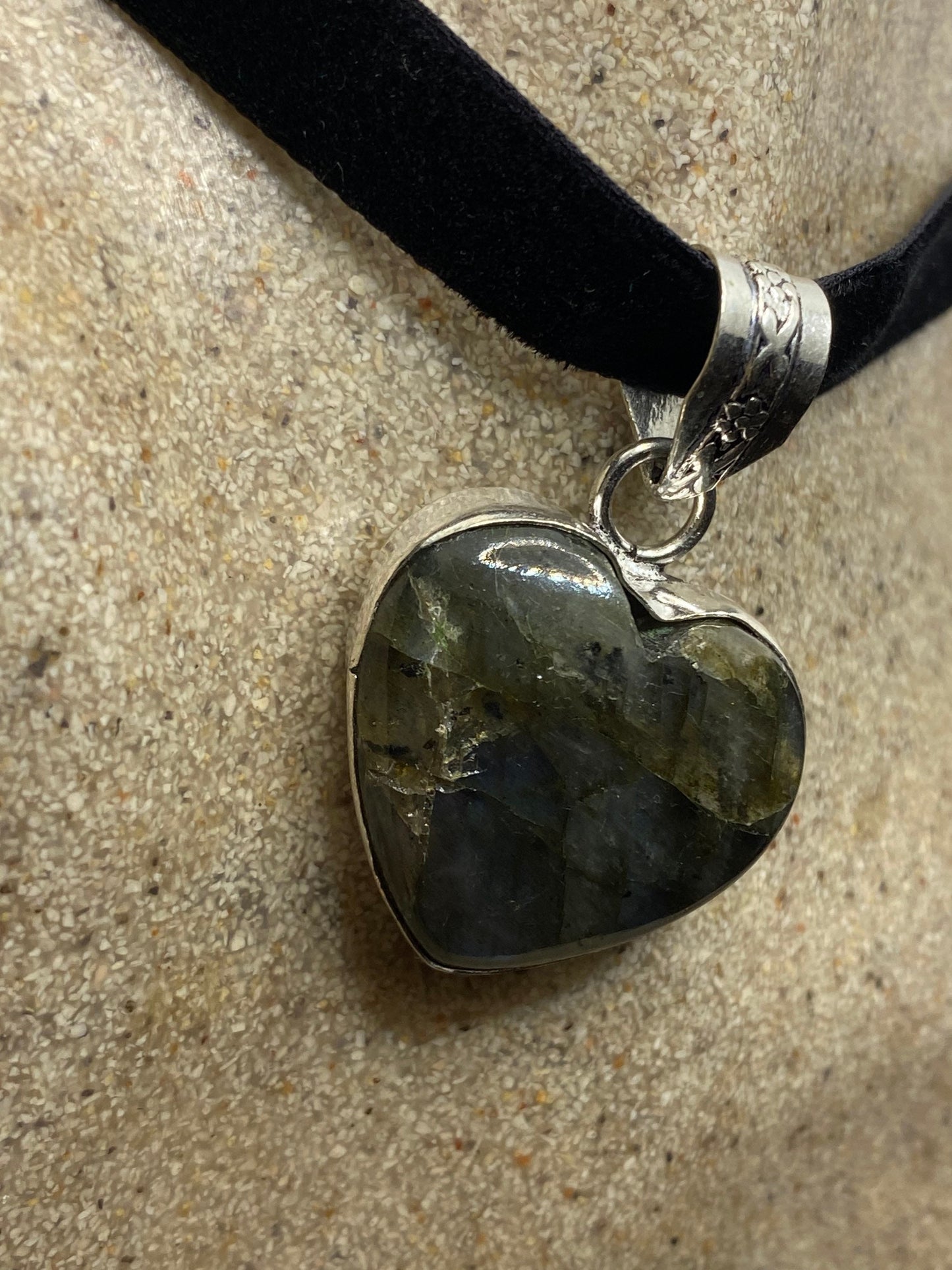 Vintage Rainbow Labradorite Heart Choker Pendant Necklace
