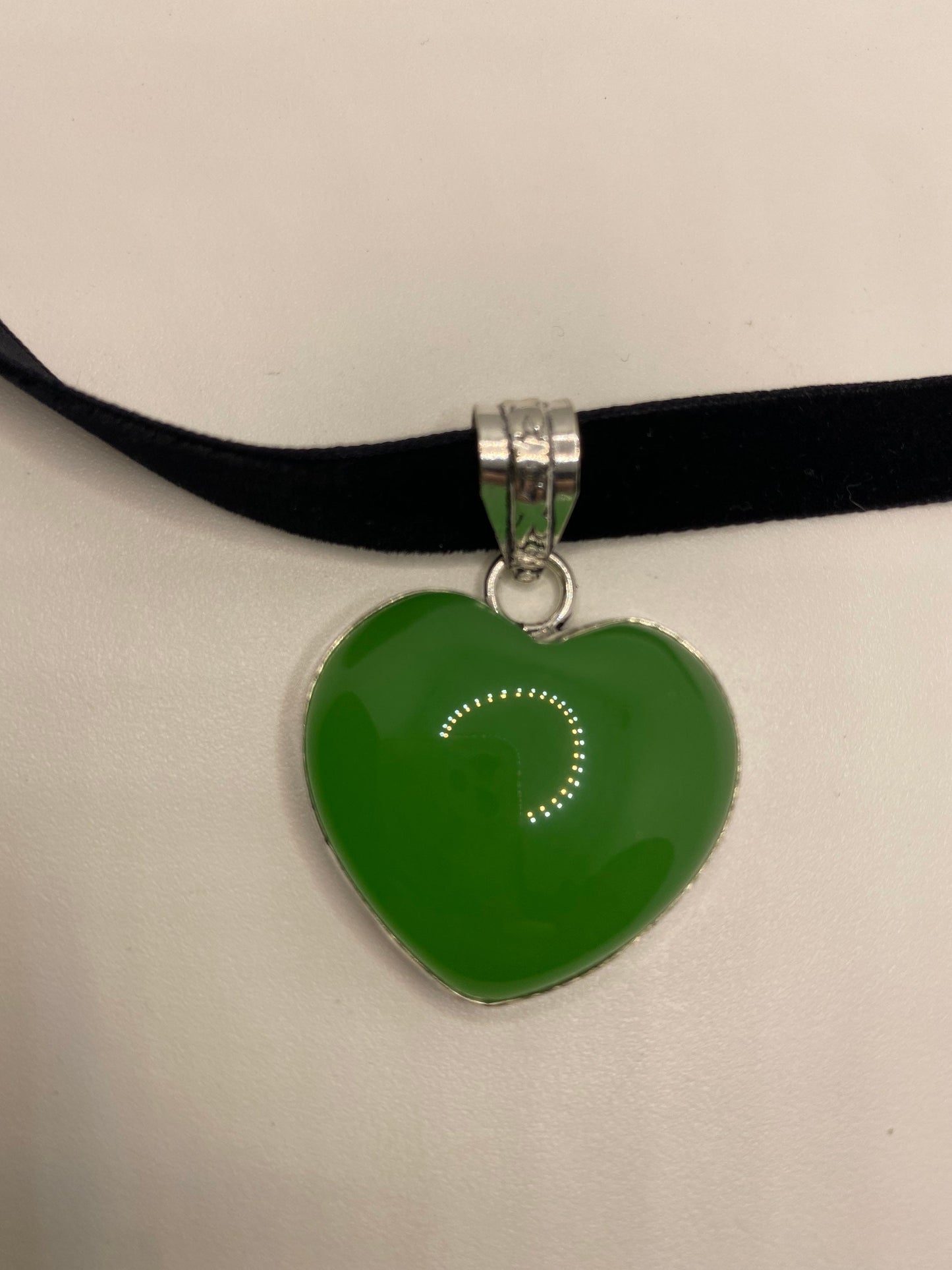 Vintage Heart Green Chalcedony Choker Necklace