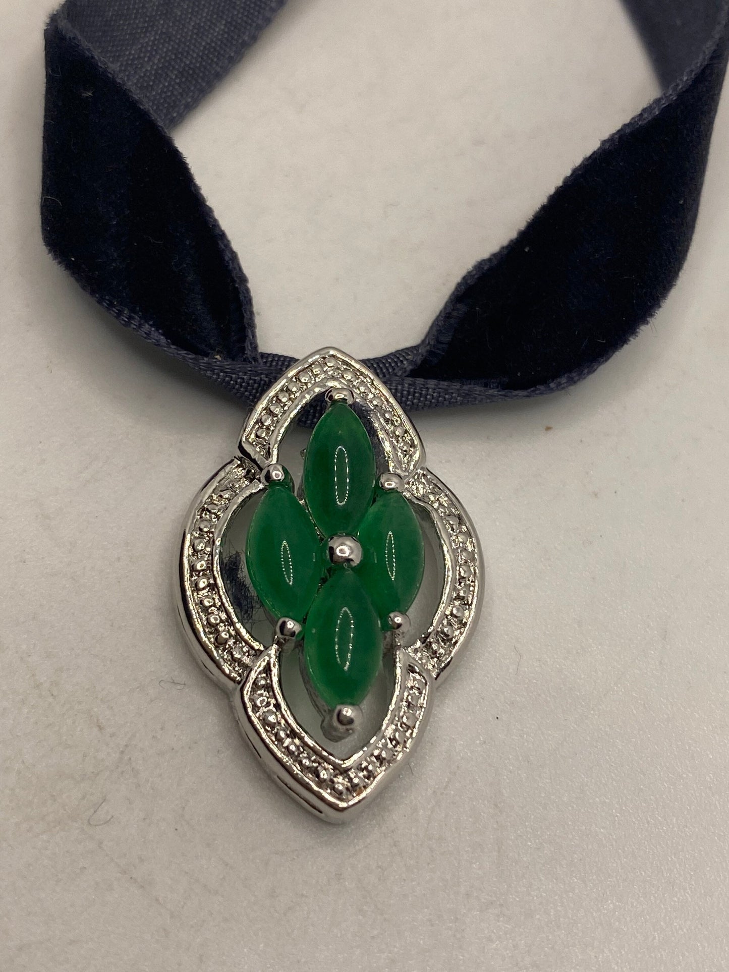 Vintage Green Jade Choker Silver Bronze Necklace Pendant