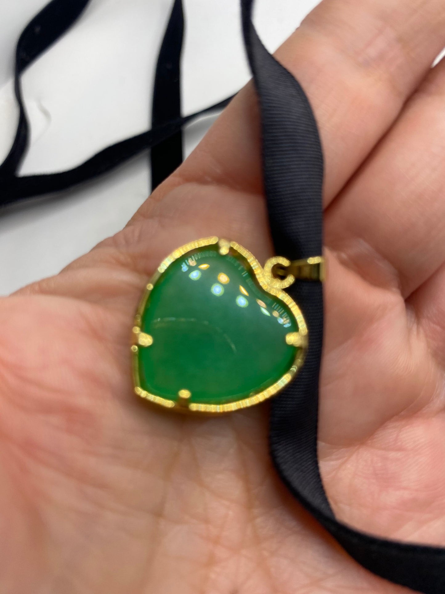 Vintage Green Jade Heart Choker Gold Finish Necklace Pendant
