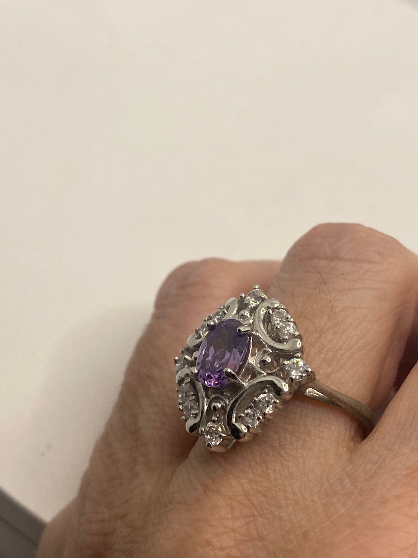Vintage Purple Amethyst Ring in 925 Sterling Silver
