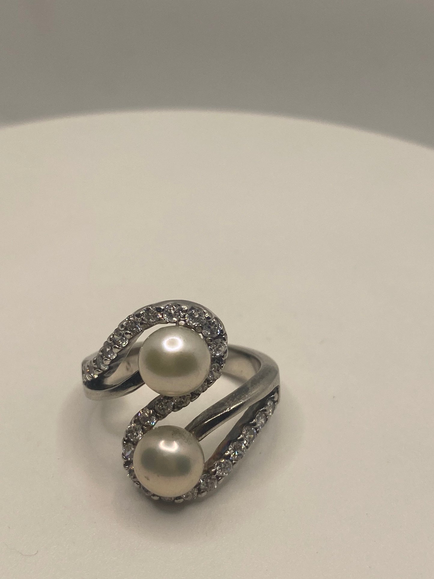 Vintage White Pearl 925 Sterling Silver Cocktail Ring Size 8