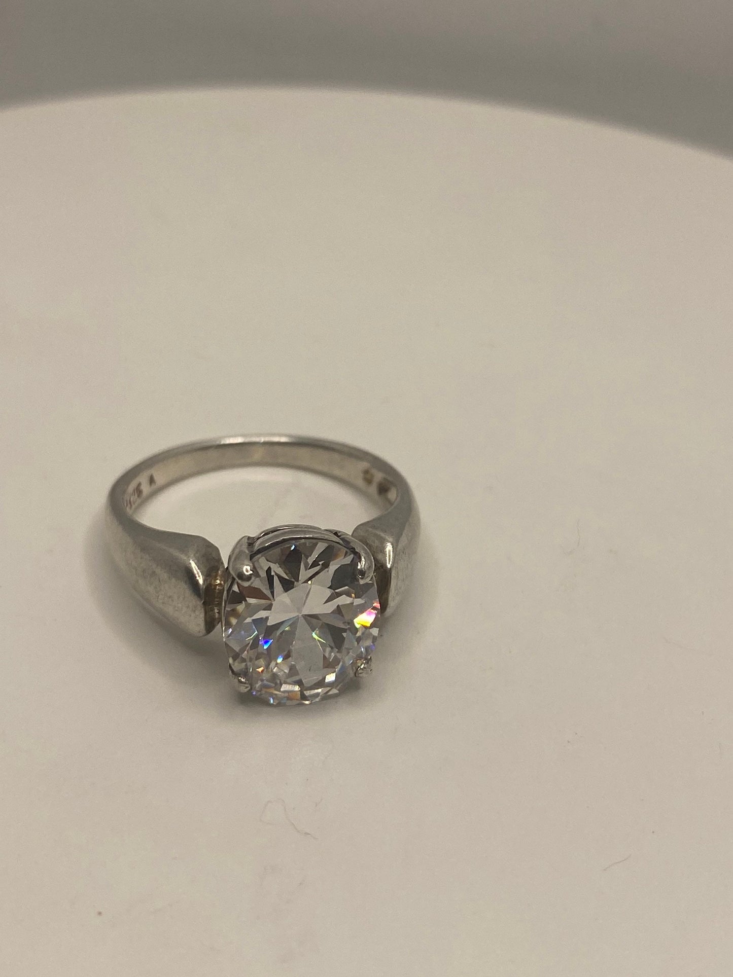 Vintage Cubic Zirconia Crystal Sterling Silver Ring Size 8