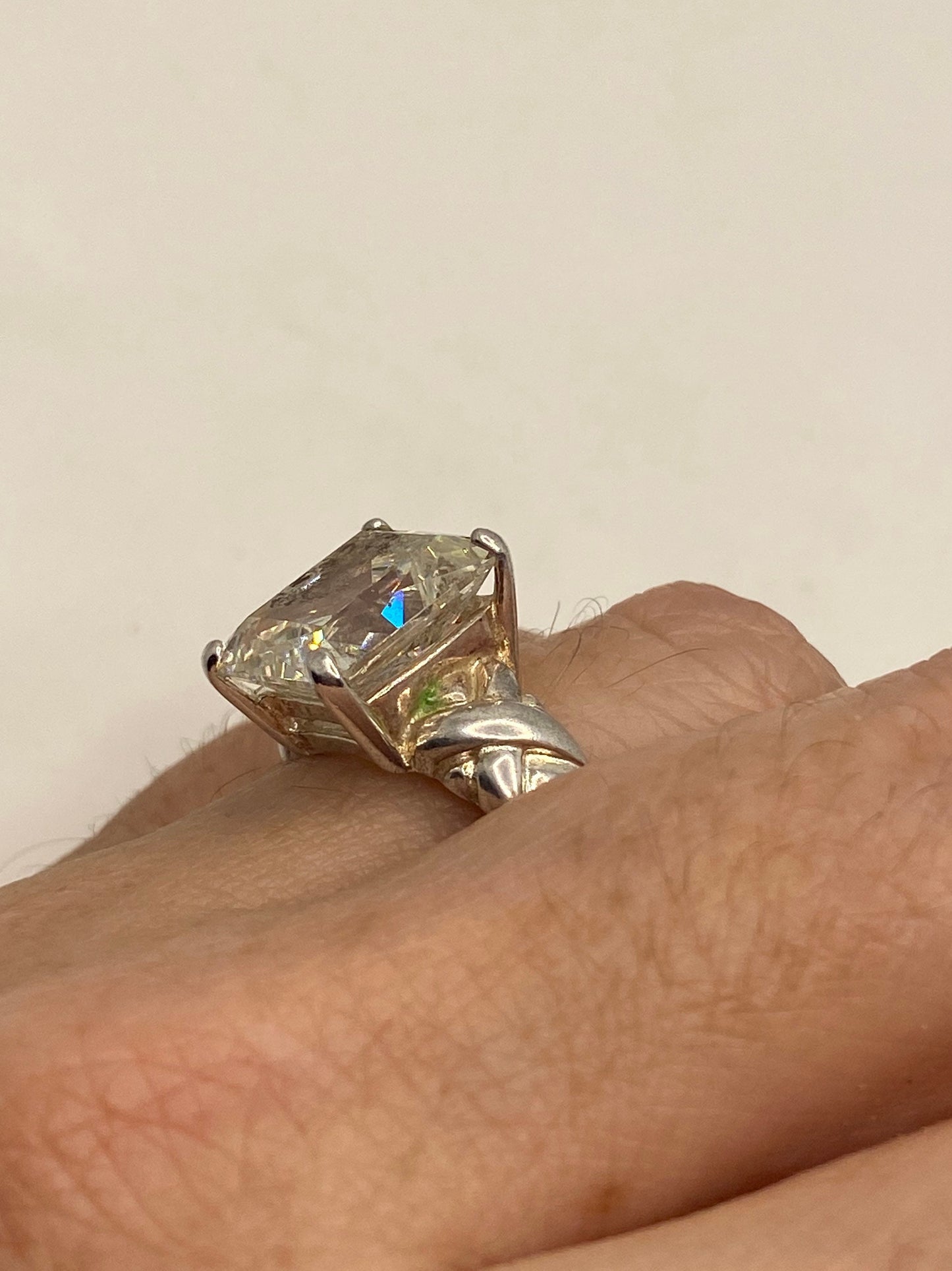 Vintage Cubic Zirconia Crystal Sterling Silver Ring Size 8