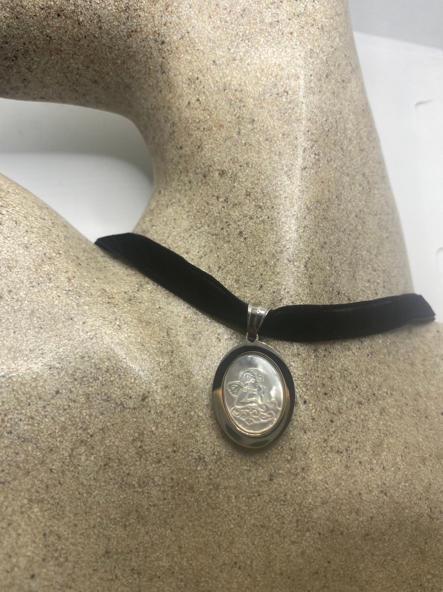 Vintage White Mother of Pearl Cameo Silver Stainless Steel Angel Pendant Necklace