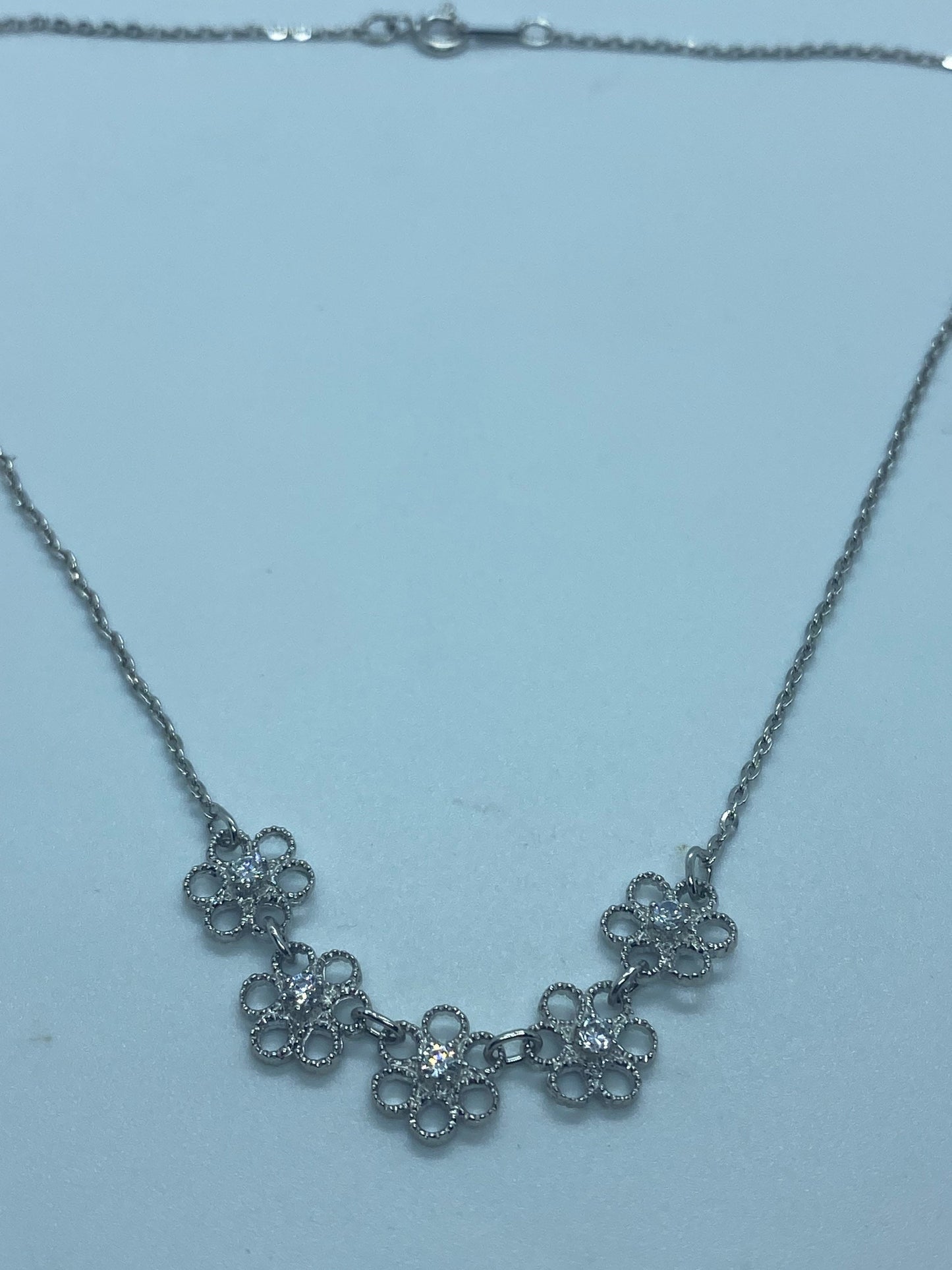 Vintage 925 Sterling Silver White Sapphire Flower 16 inch necklace