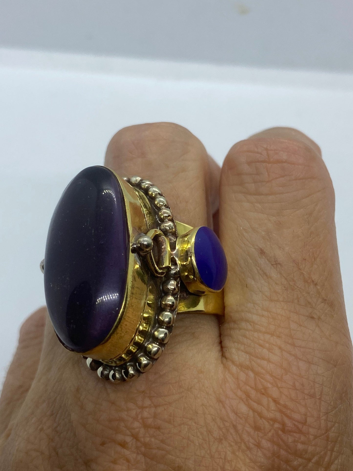 Large Stone Brass Knuckle poison pillbox Adjustable Ring