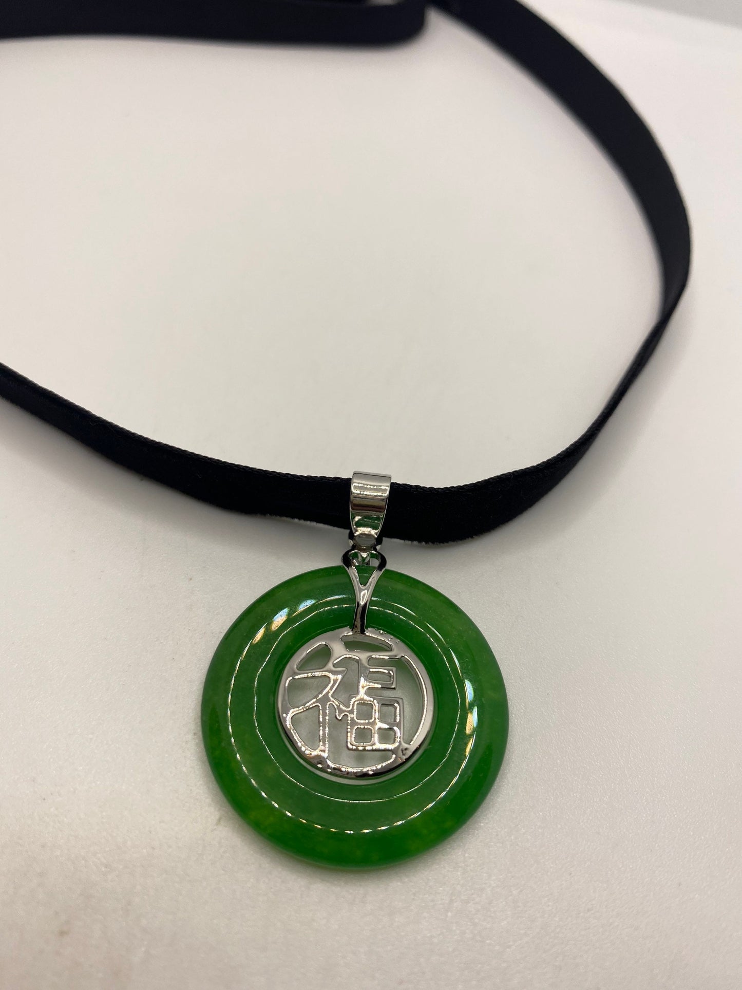 Vintage Green Jade Choker Silver Finish Necklace Pendant