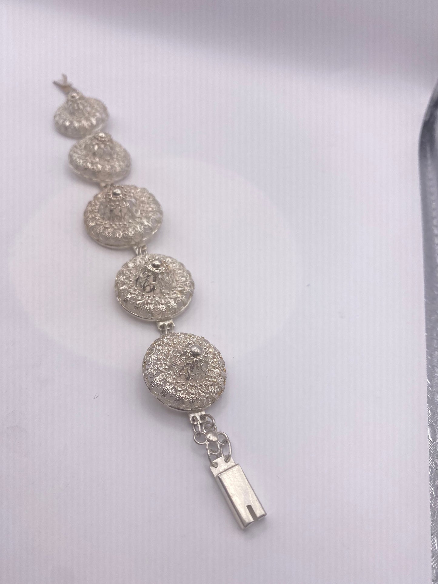Vintage 925 Sterling Silver Filigree Flower Bracelet