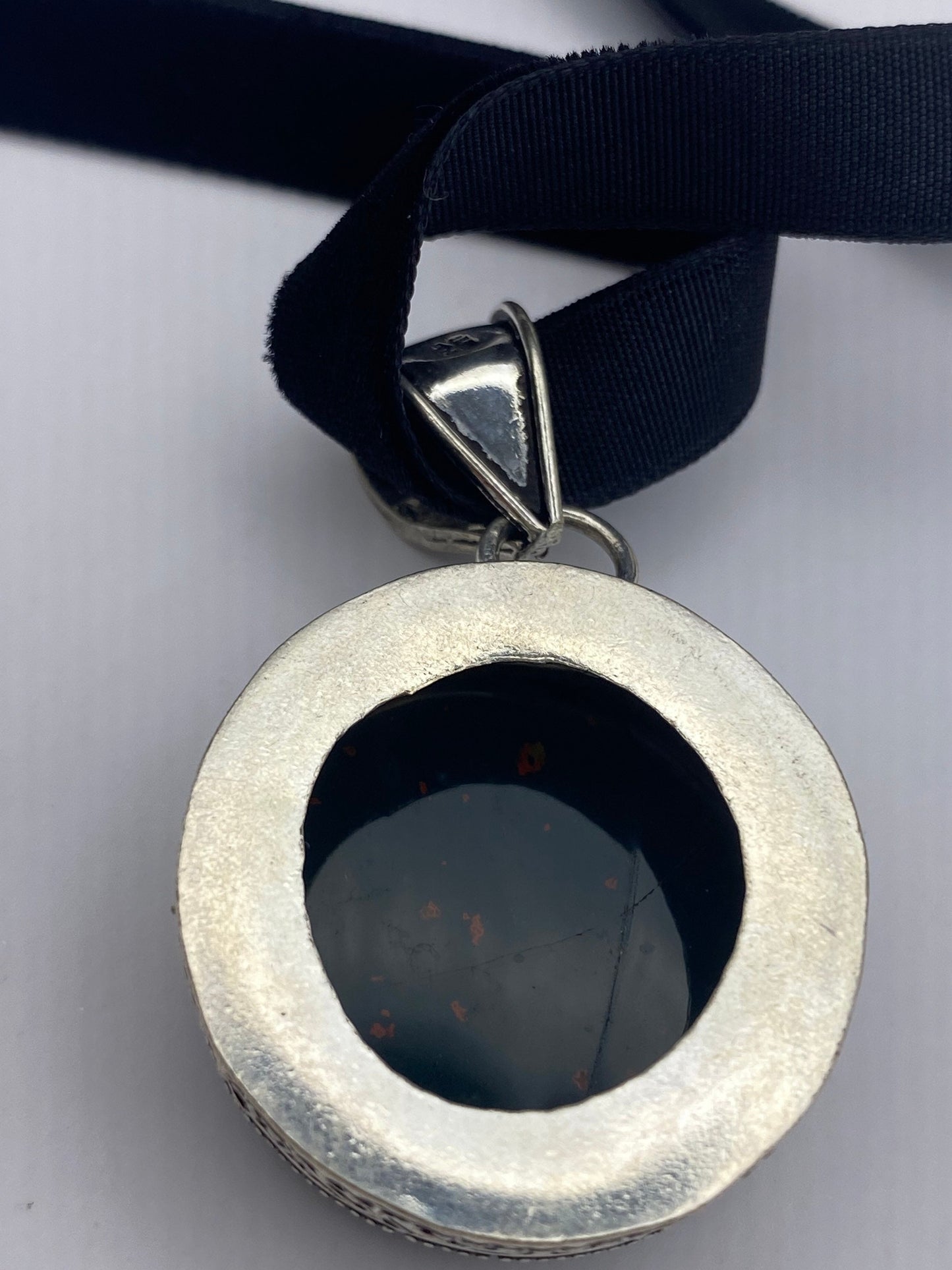 Vintage Green Bloodstone Choker Silver Finish Pendant Necklace