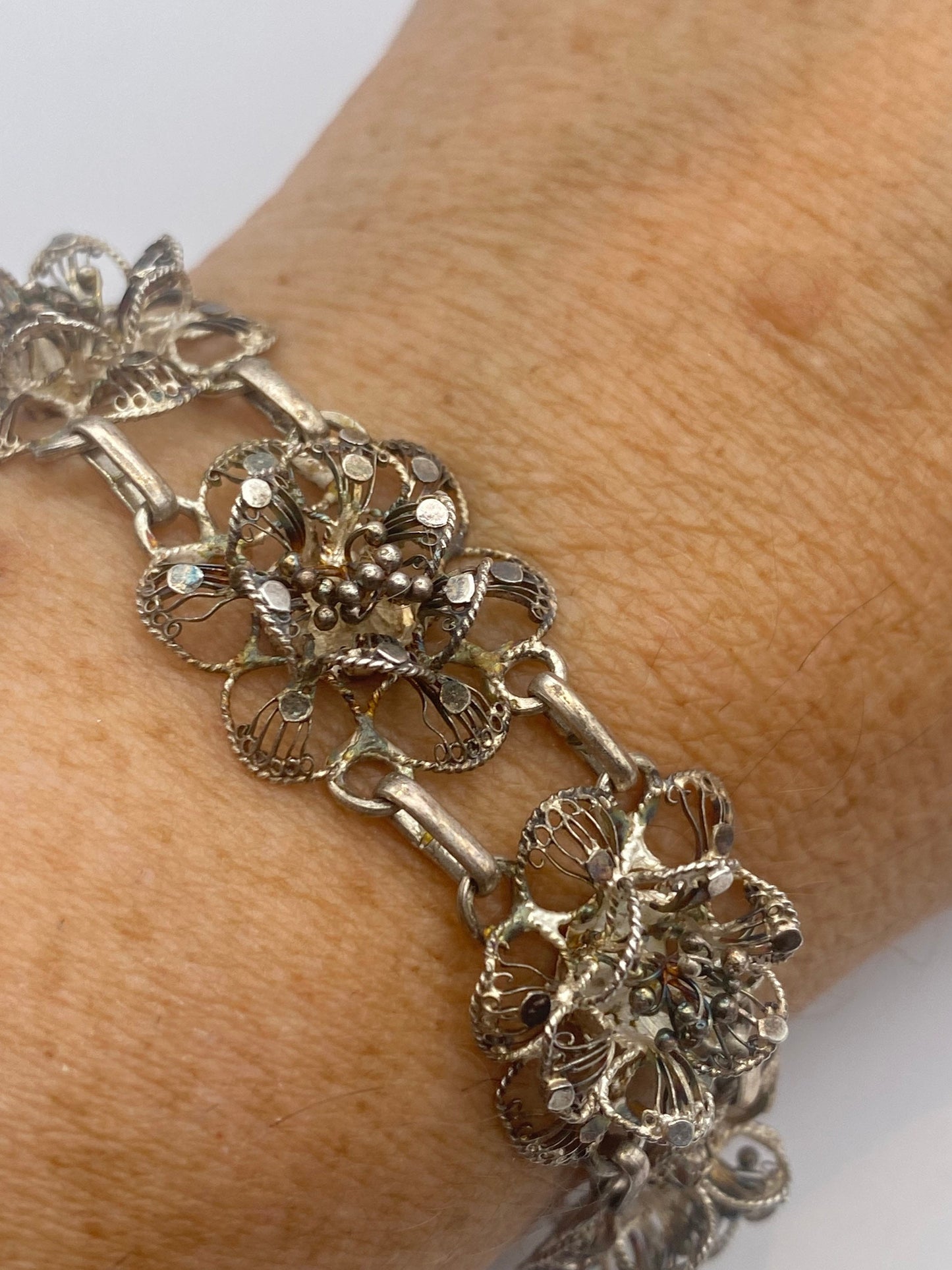 Vintage 925 Sterling Silver Filigree Flower Bracelet