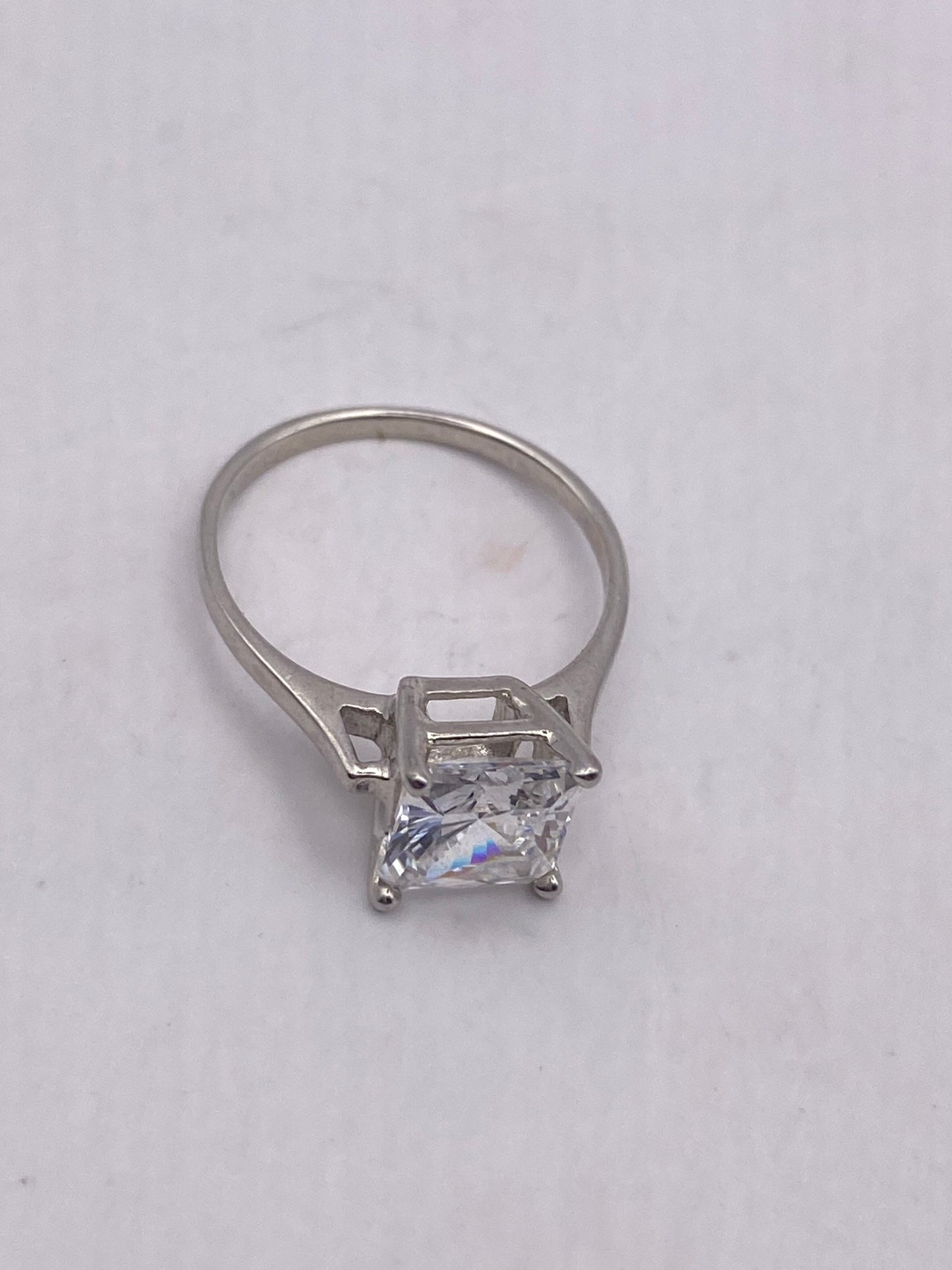 Vintage Cubic Zirconia Crystal Sterling Silver Ring Size 8