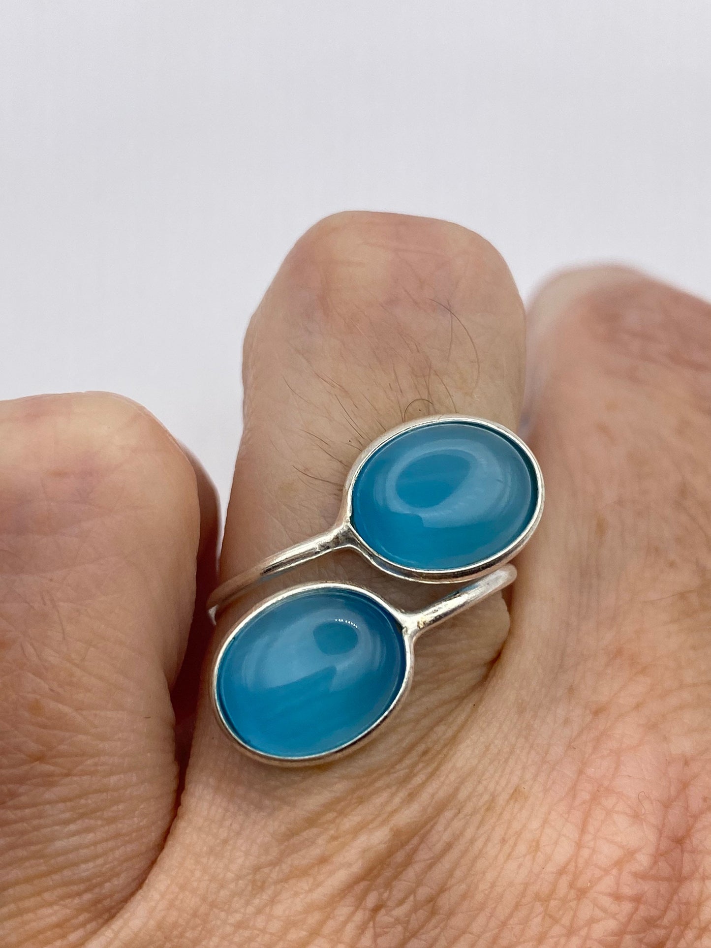 Vintage Blue Cats Eye Glass Ring