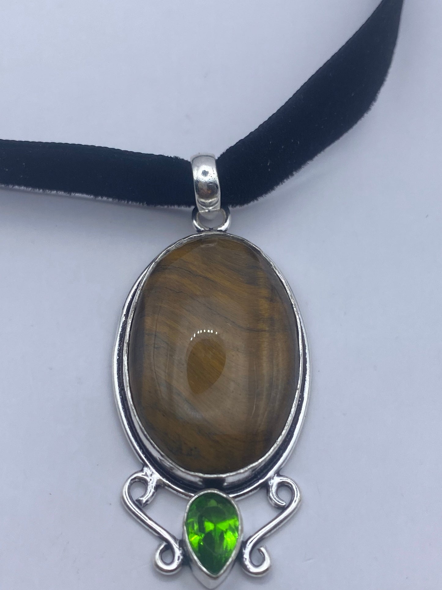 Vintage Tigers Eye Choker Pendant Necklace