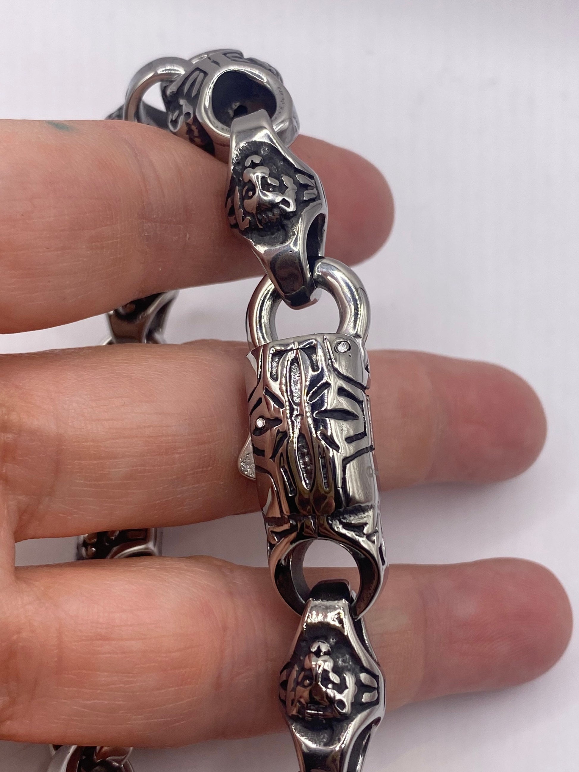 Vintage Style 9 inch Stainless Steel Lion Bracelet