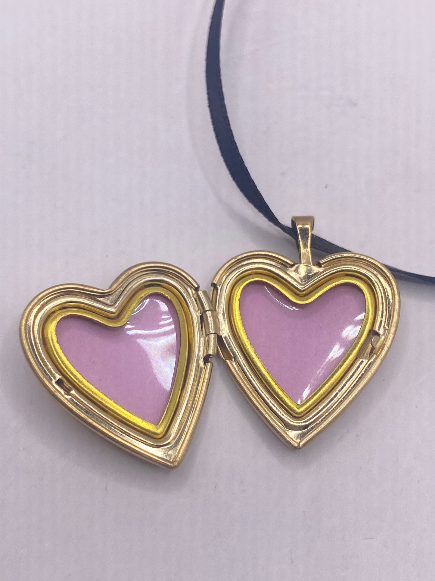 Vintage Heart Locket Choker | 9k Gold Filled Photo Pendant
