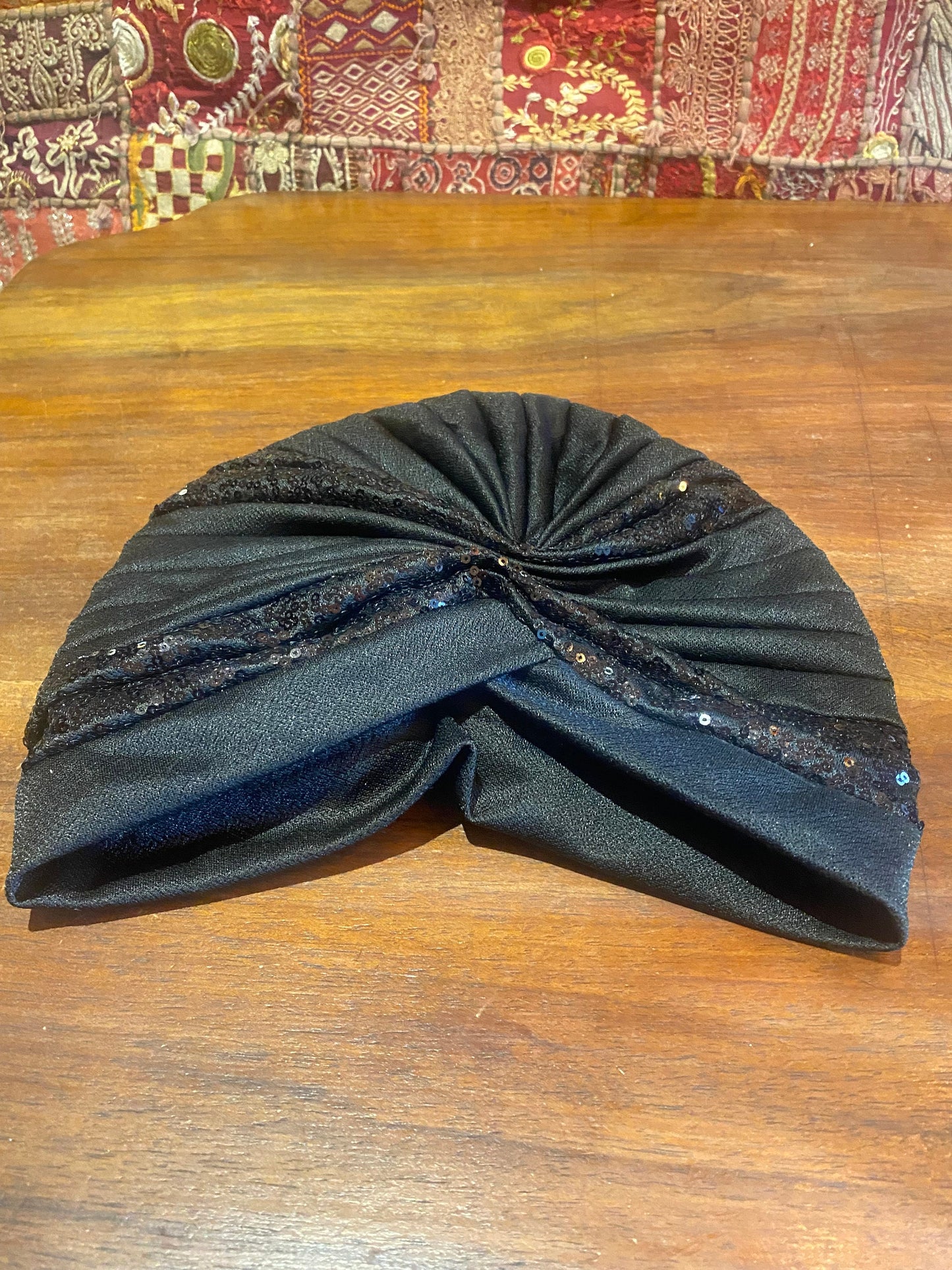 Vintage Black Stretch Velvet Deco Turban Hat